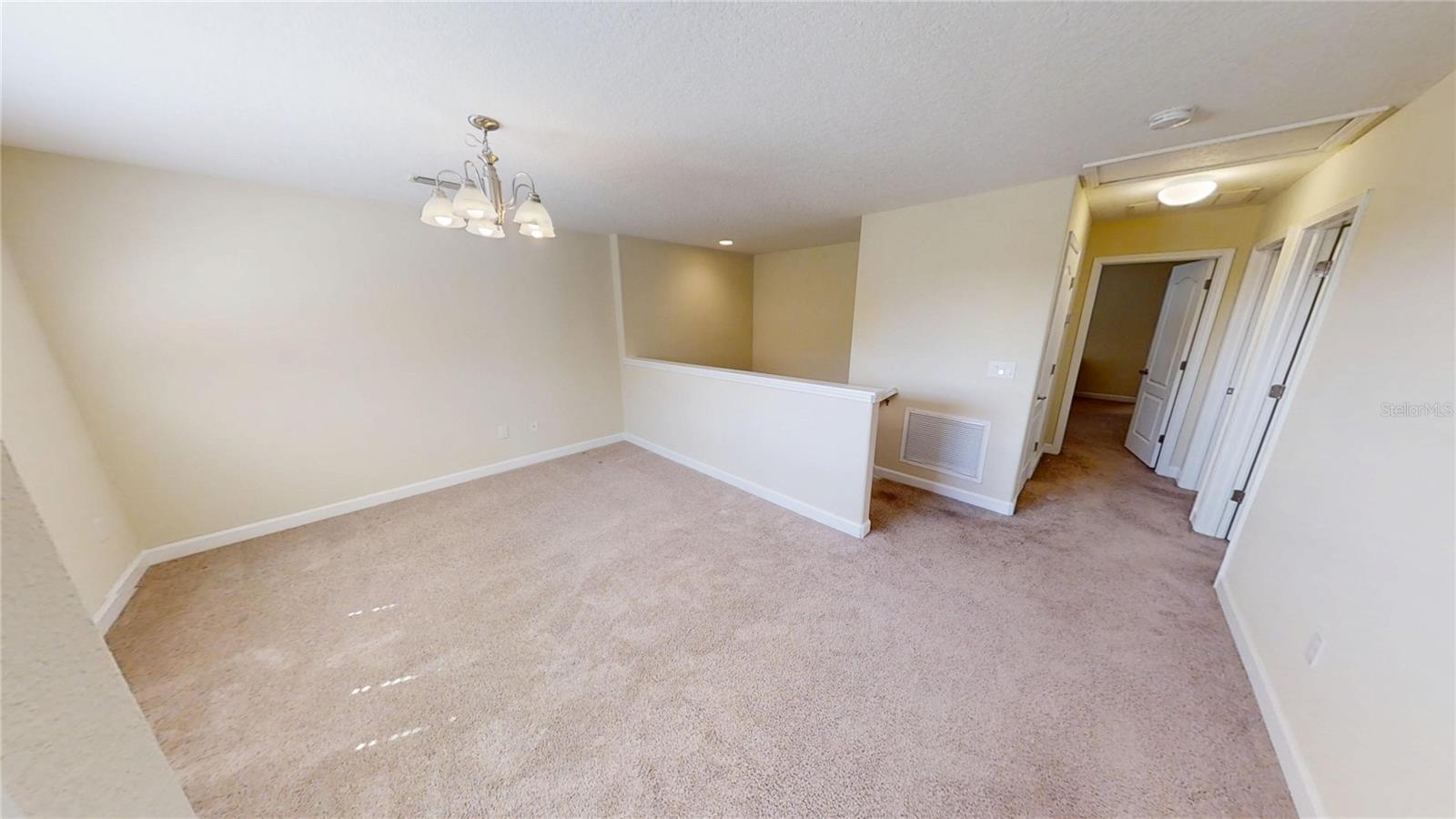 15725 SIGNATURE DR