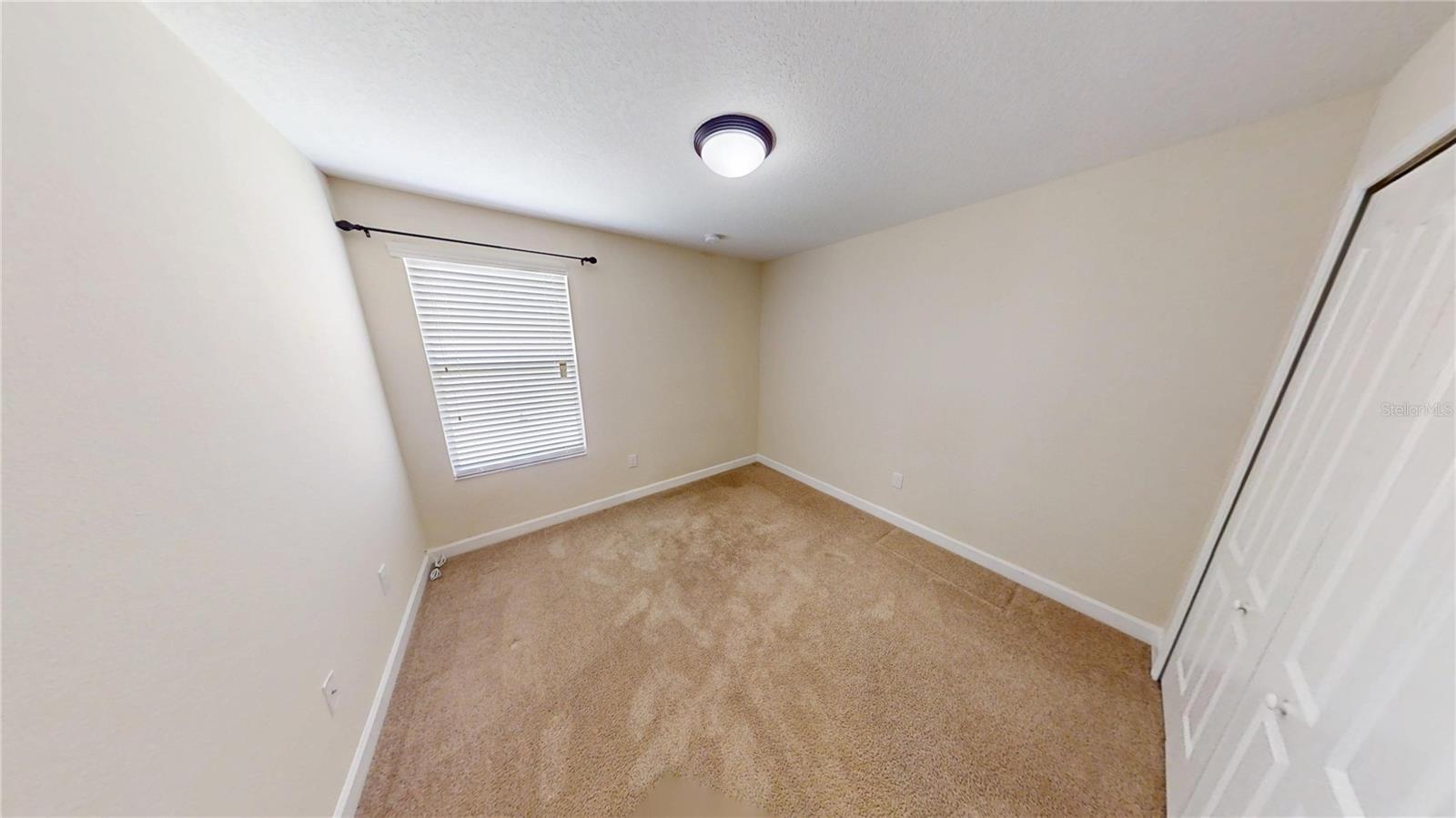 15725 SIGNATURE DR