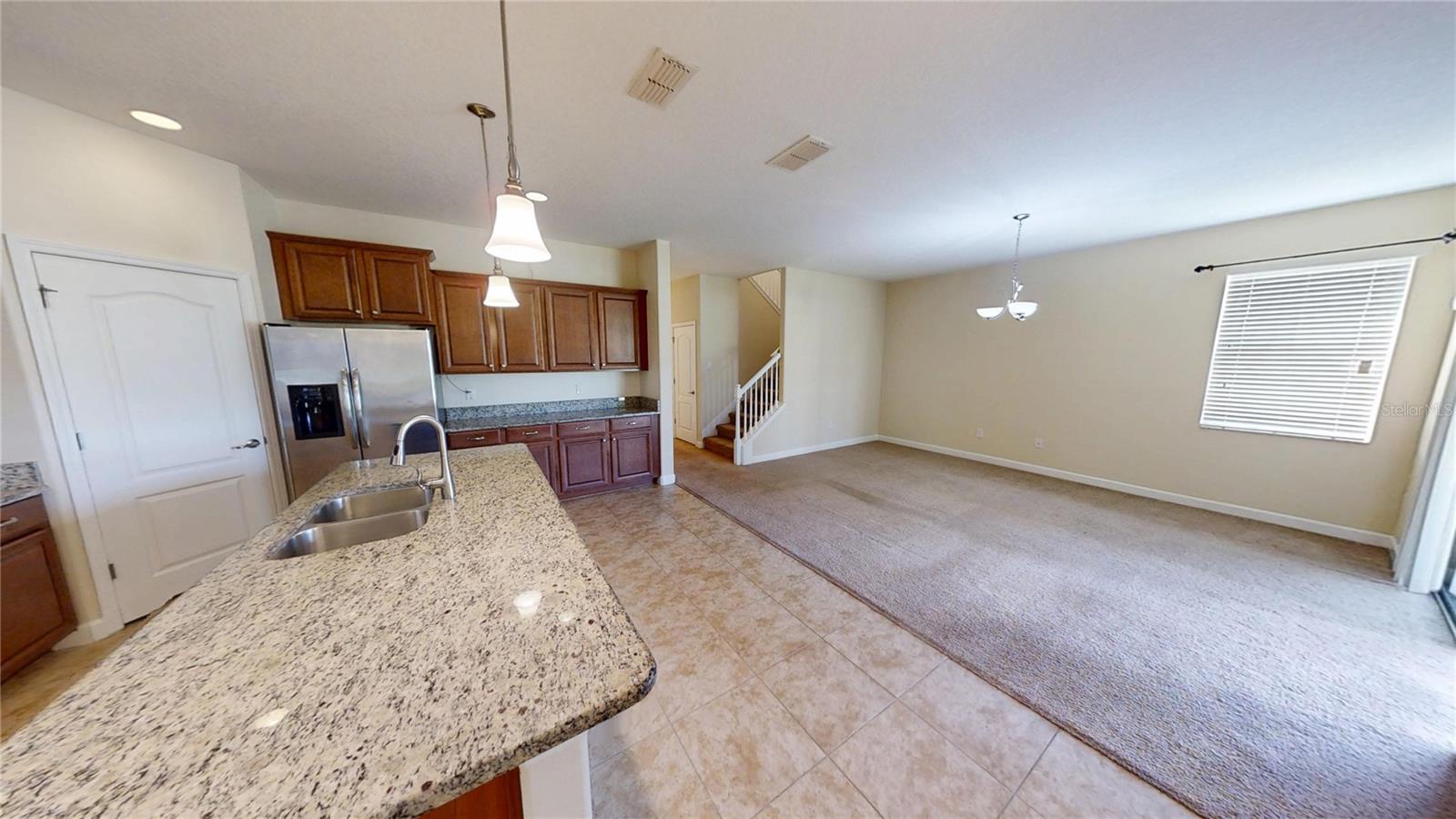 15725 SIGNATURE DR