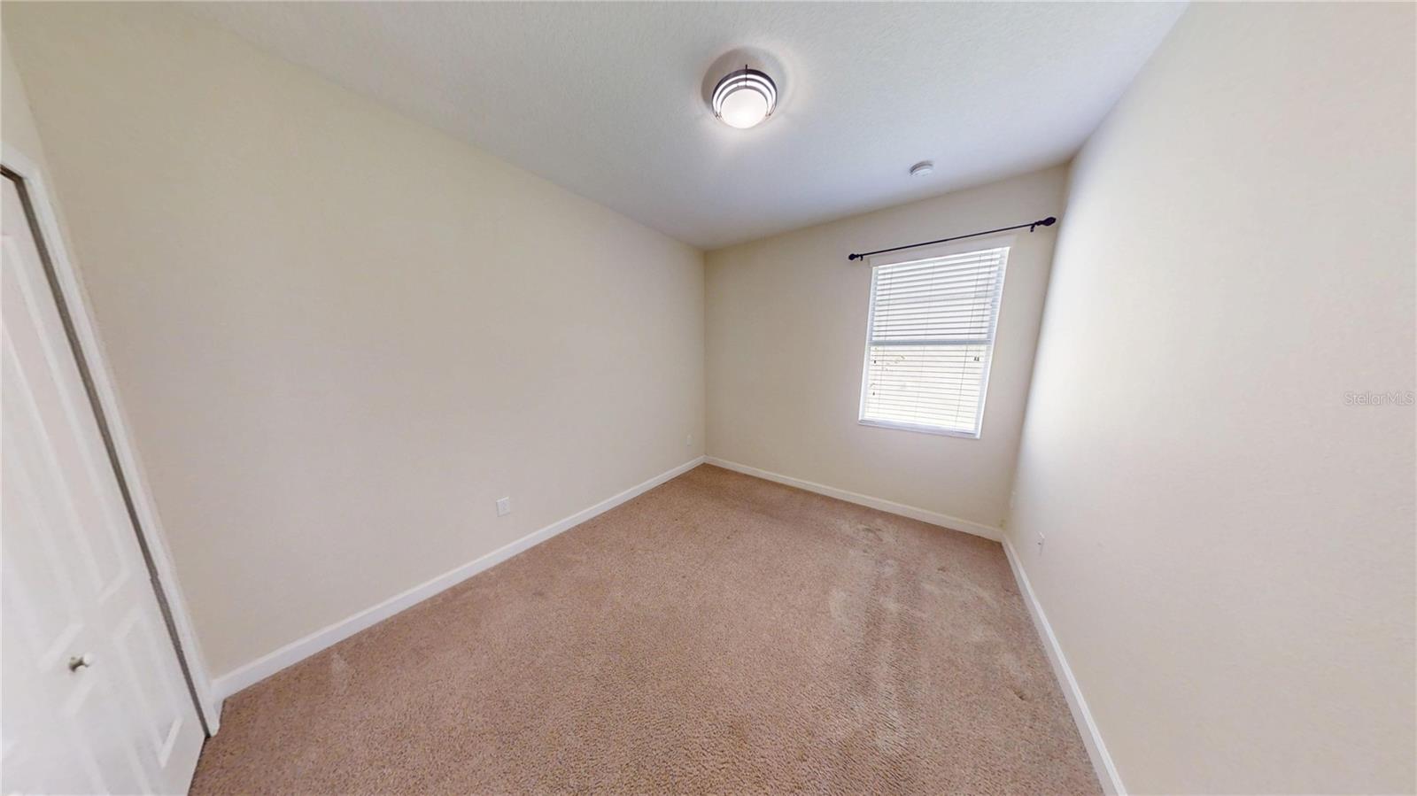 15725 SIGNATURE DR