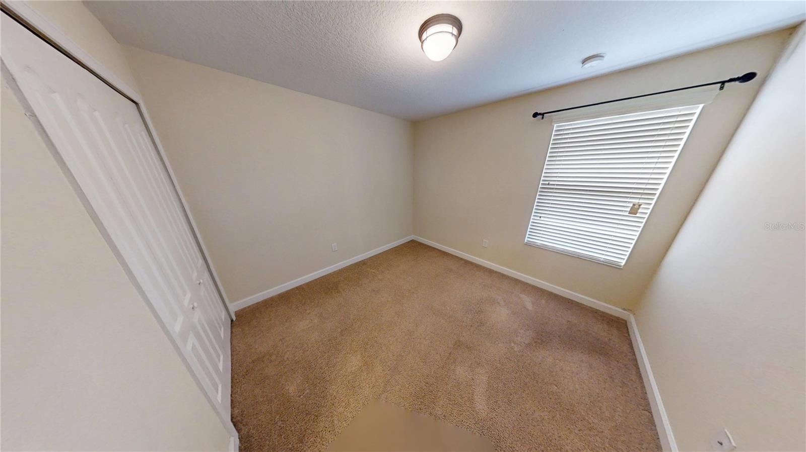 15725 SIGNATURE DR