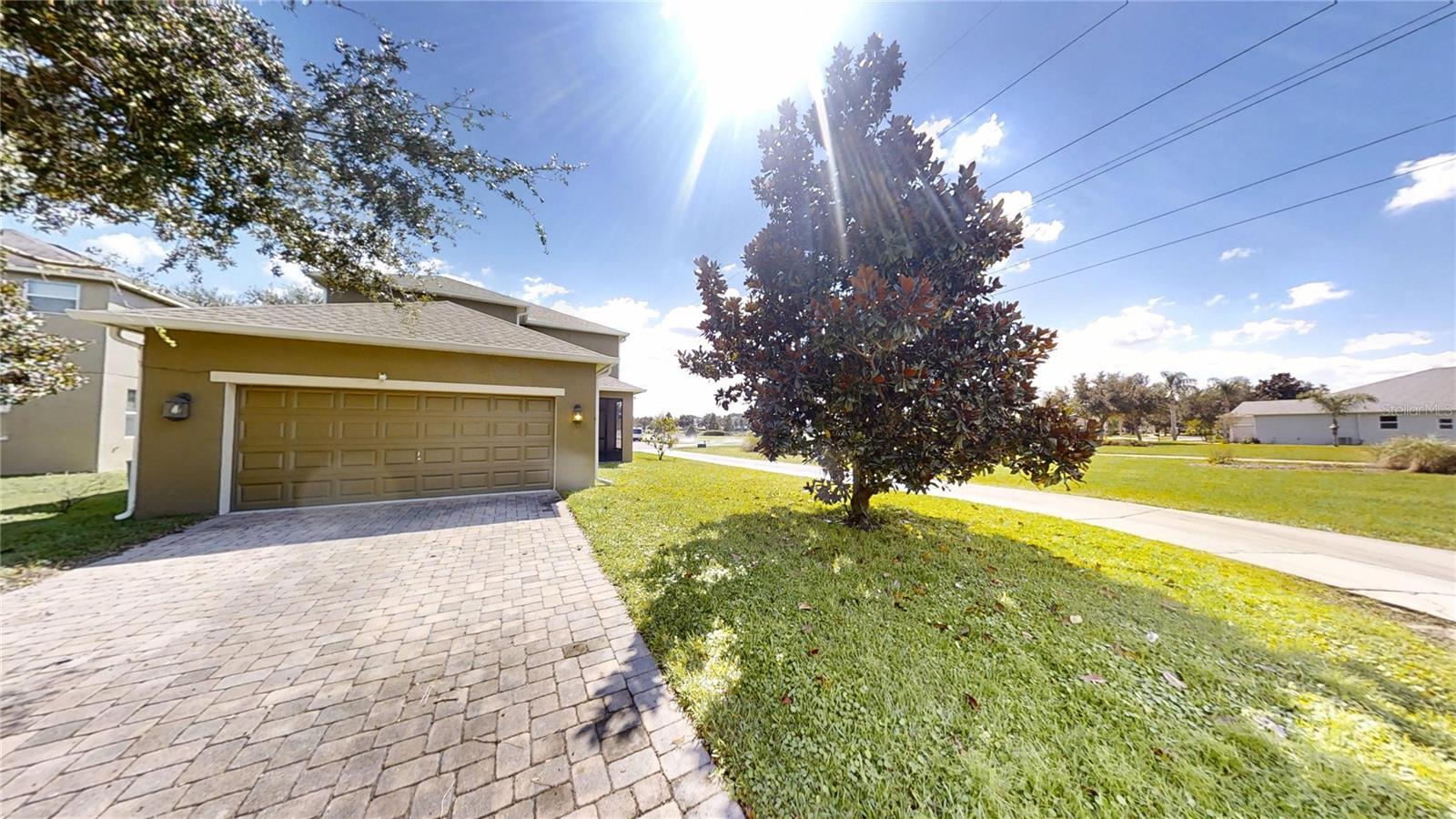 15725 SIGNATURE DR