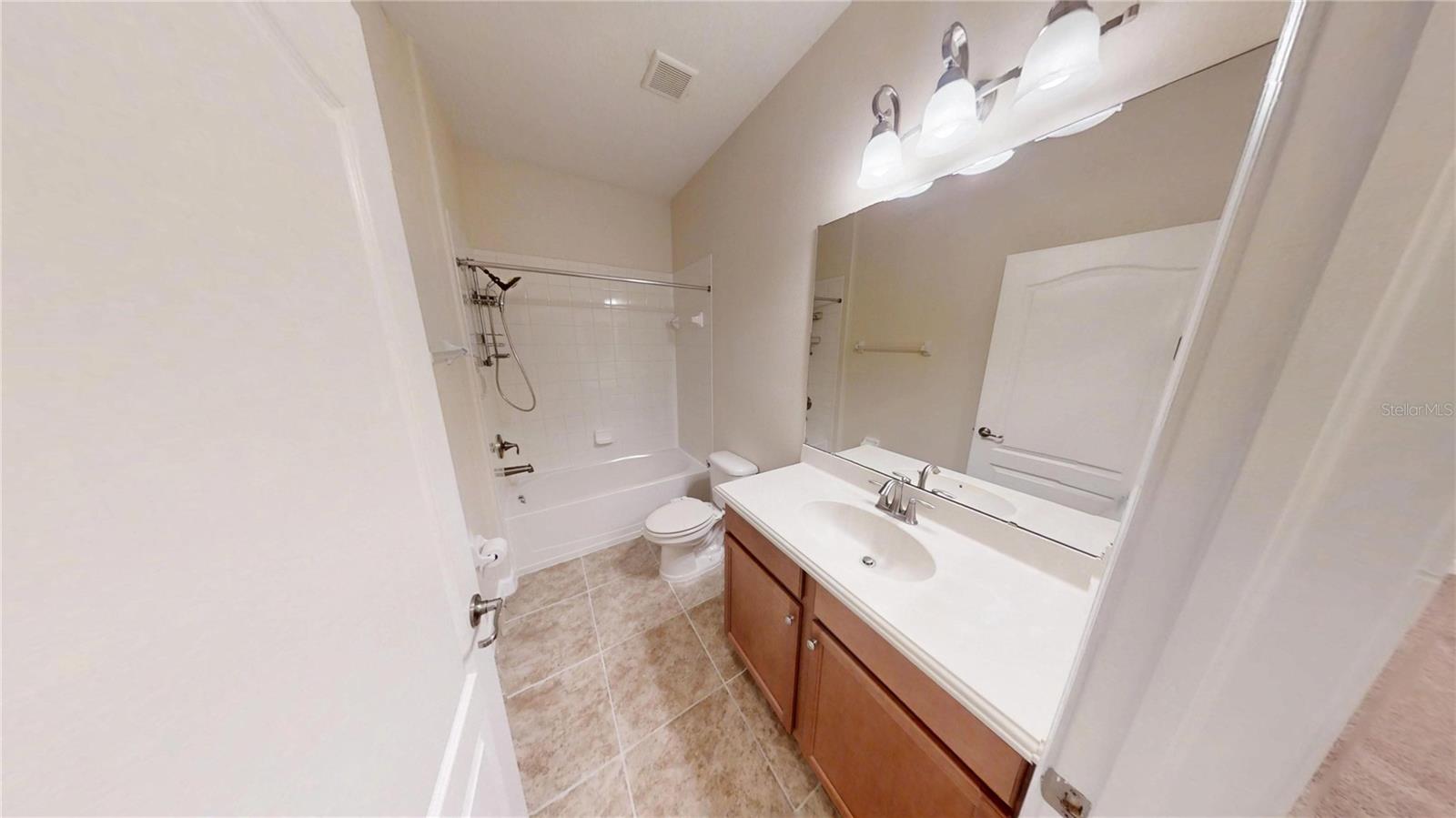 15725 SIGNATURE DR