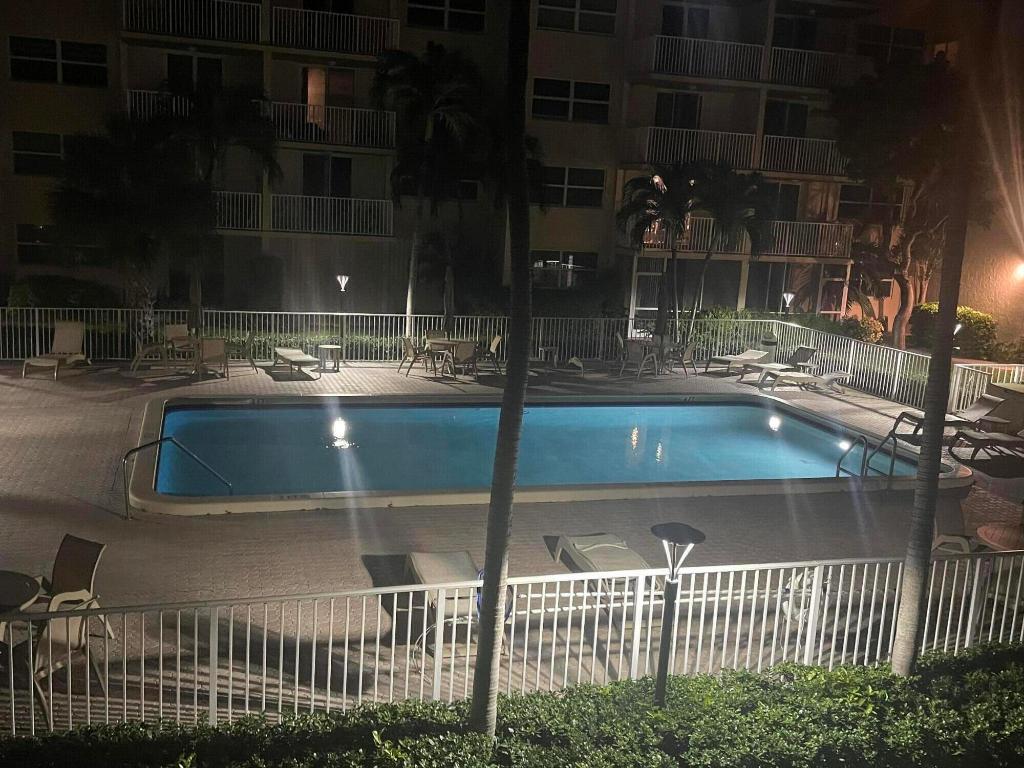 2929 S Ocean Boulevard 206