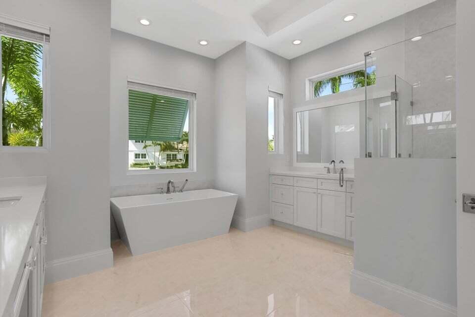 499 NE 6th Street