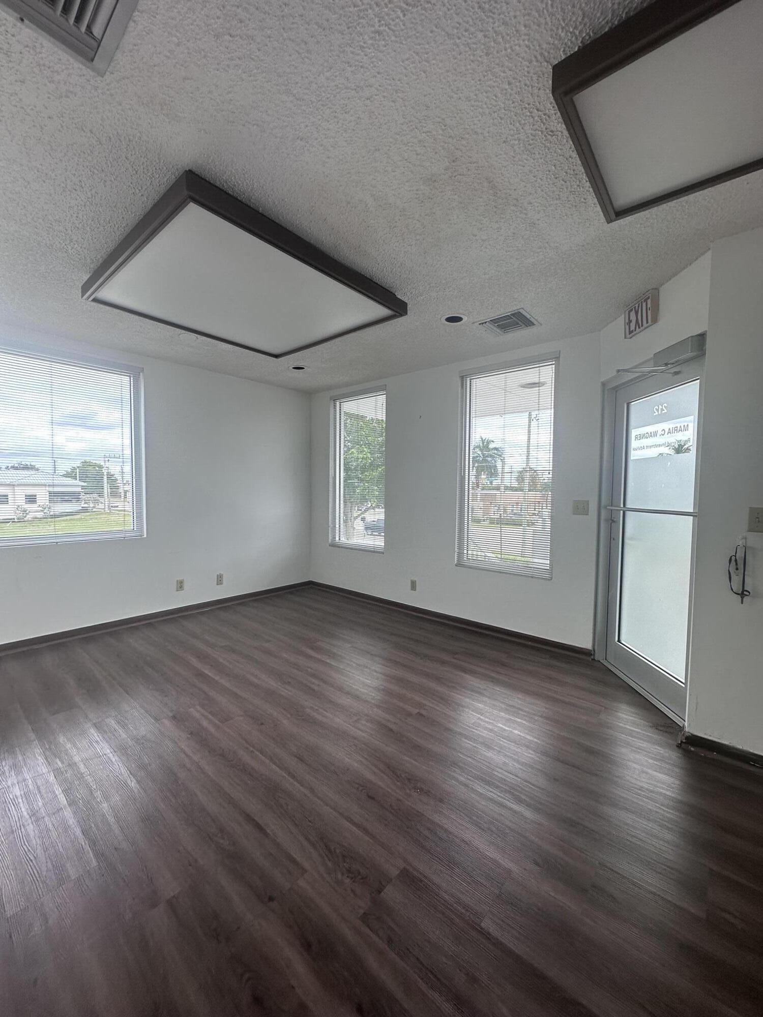 2263 NW Boulevard 212