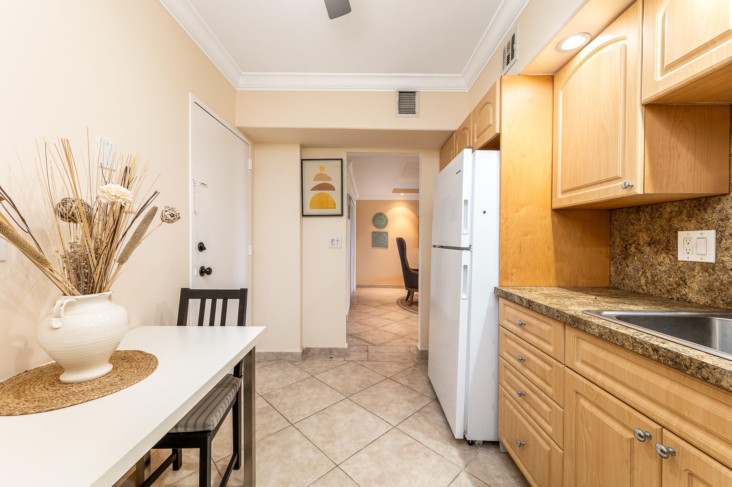 2851 S Ocean Boulevard 6h