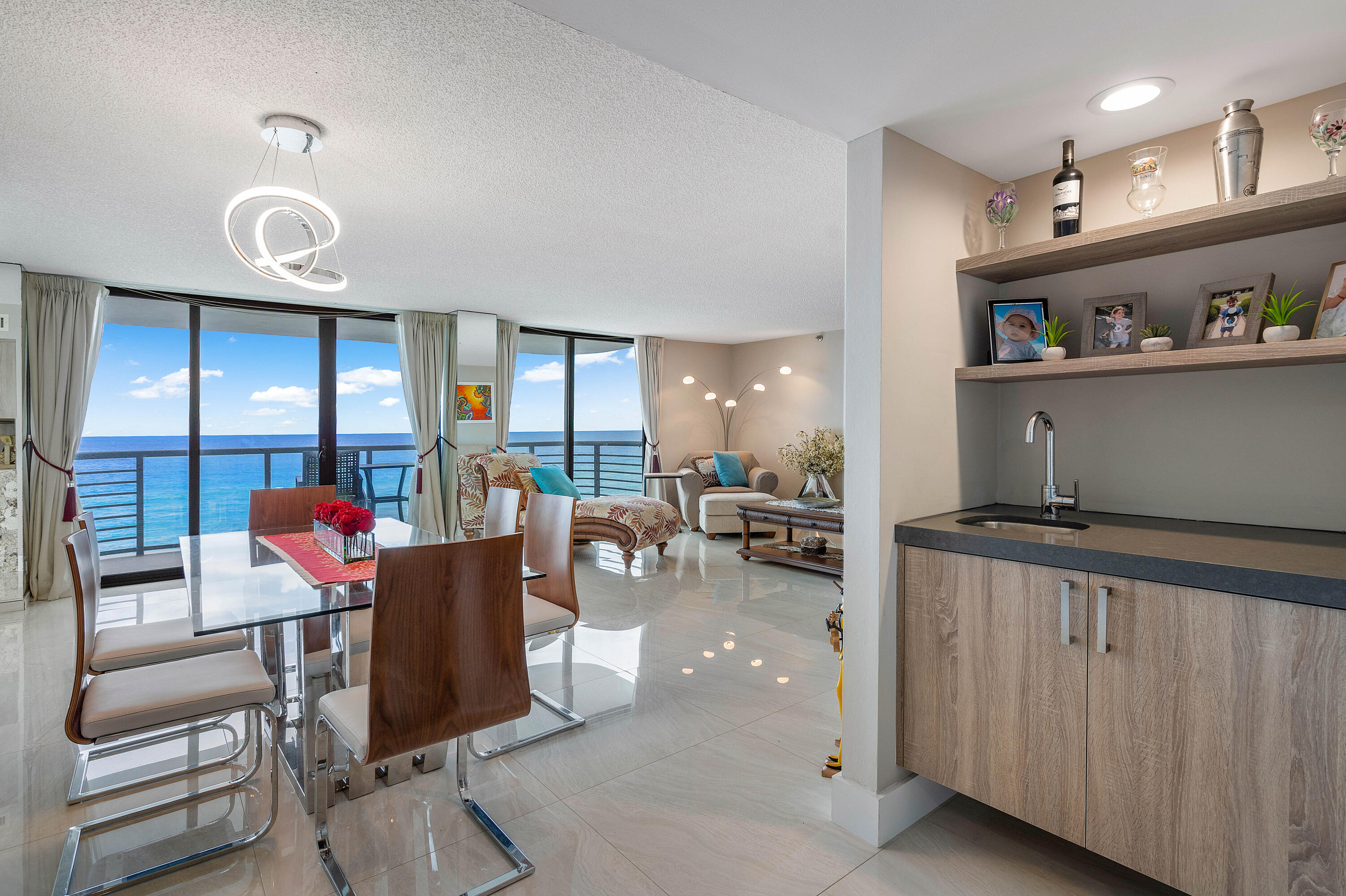 250 S Ocean Boulevard 7e