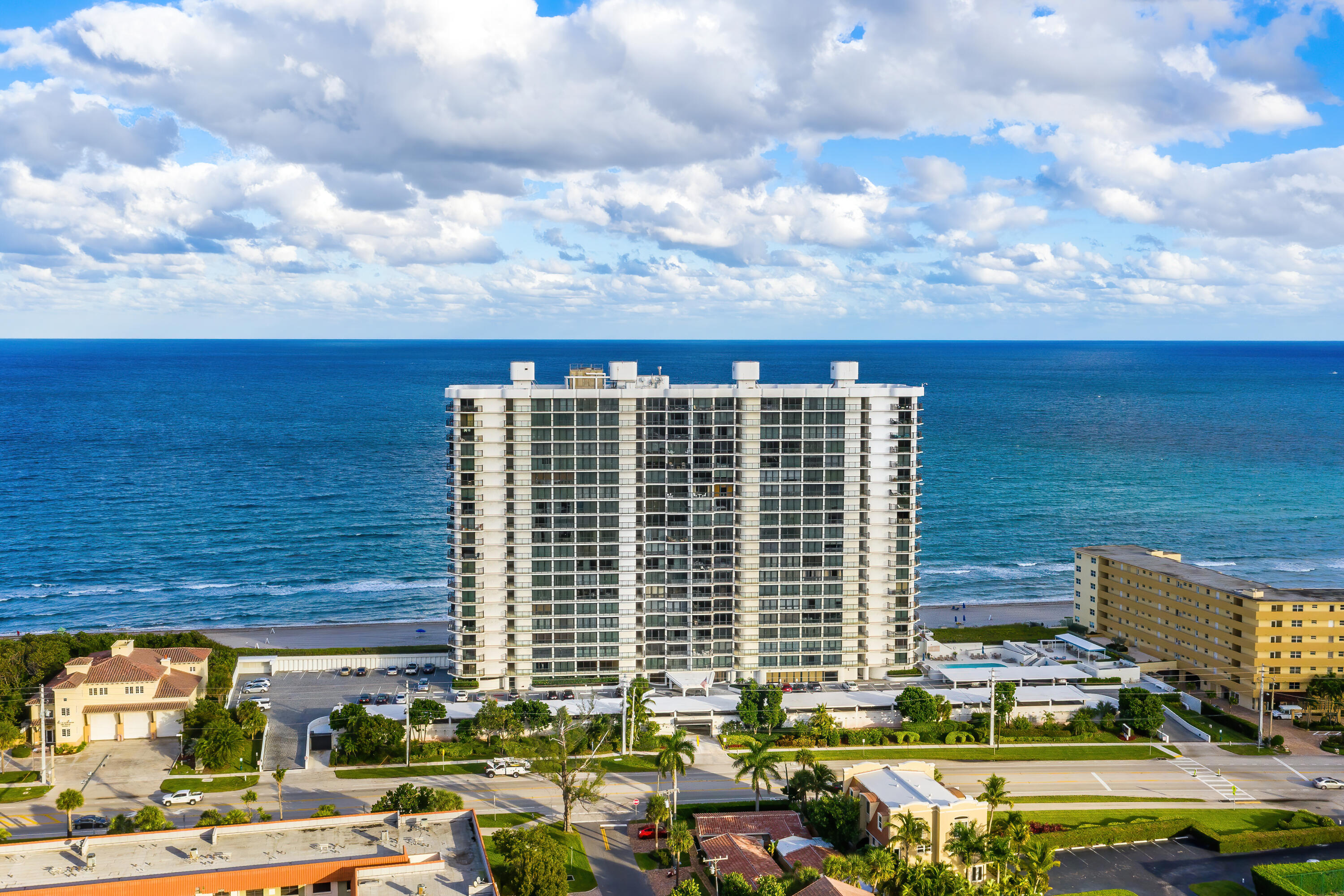 250 S Ocean Boulevard 7e