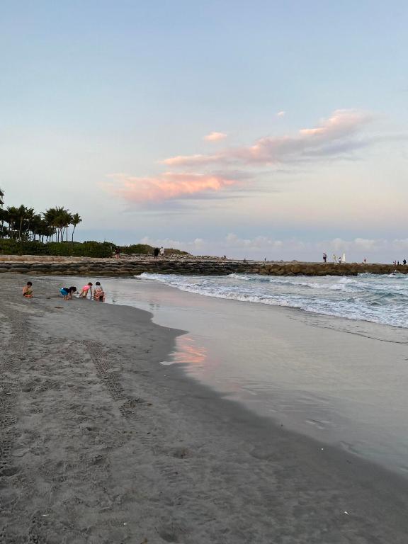 950 Ponce De Leon Road 4110