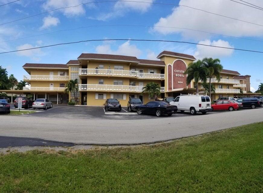 4200 Crystal Lake Drive 302