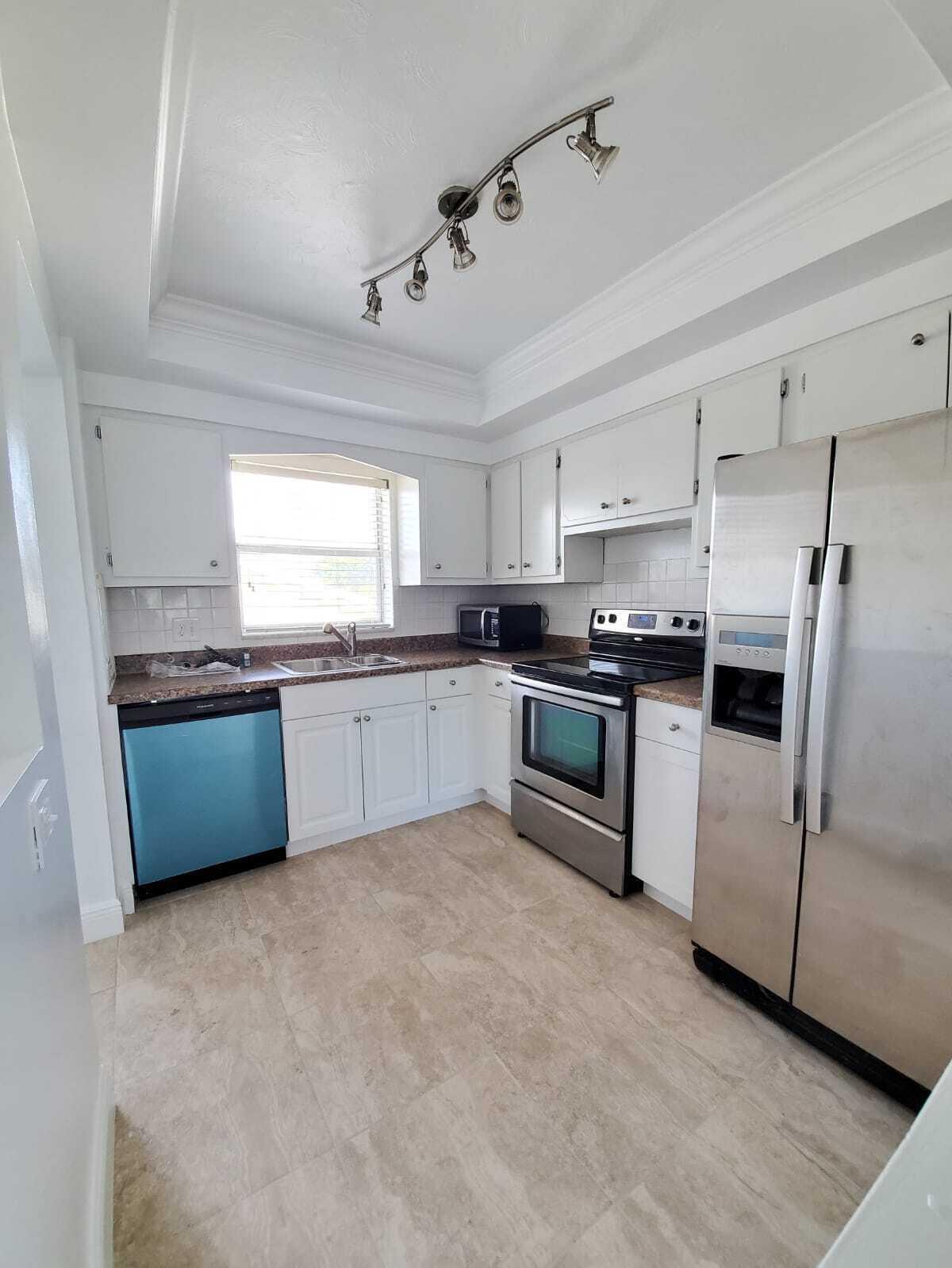 4200 Crystal Lake Drive 302