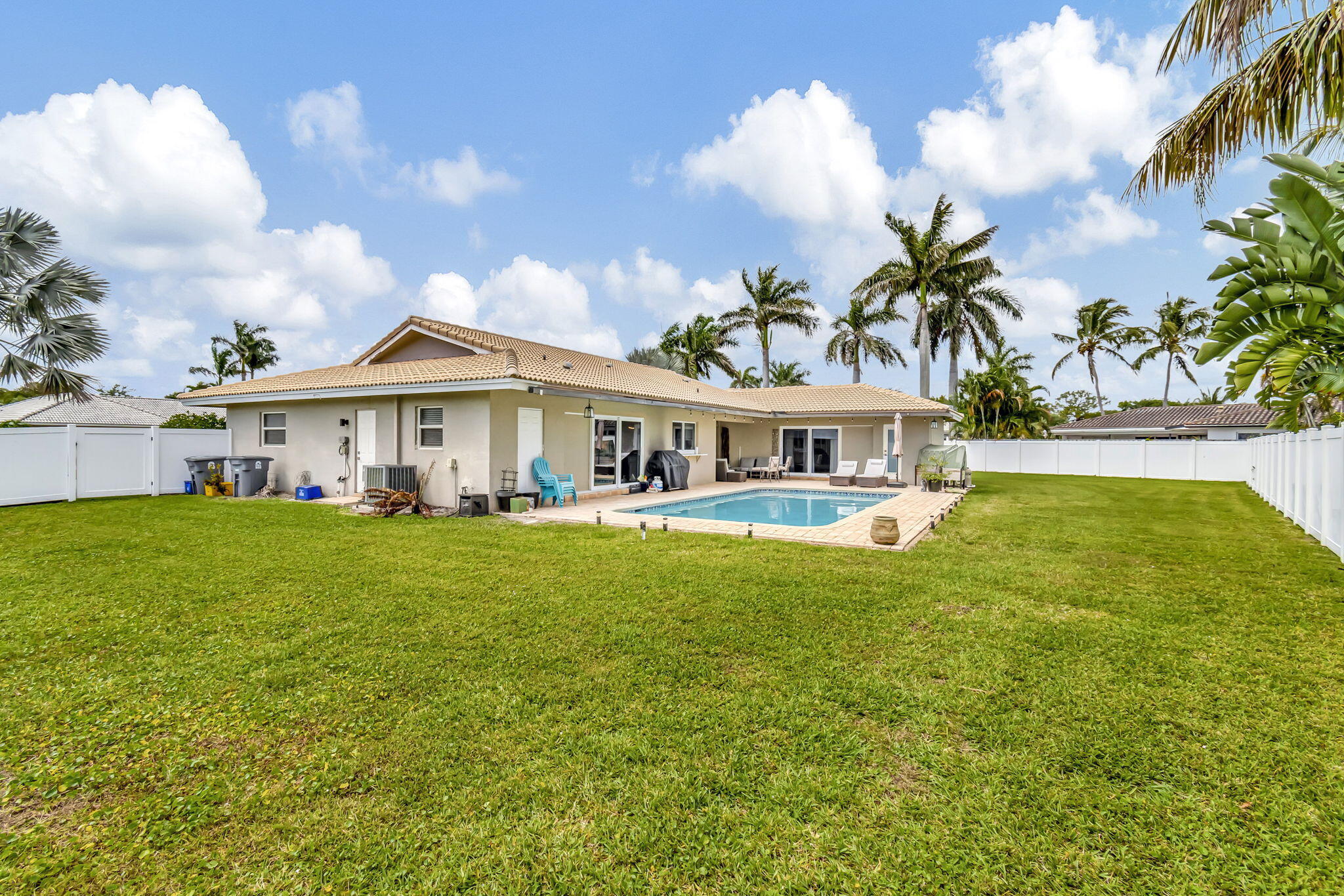5660 Golfway Drive