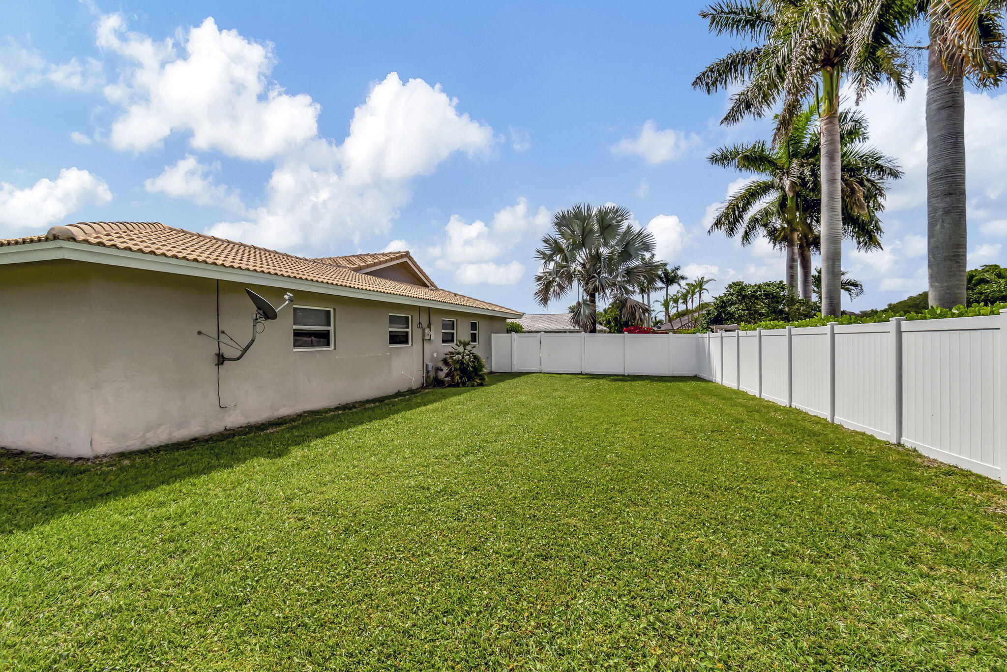 5660 Golfway Drive