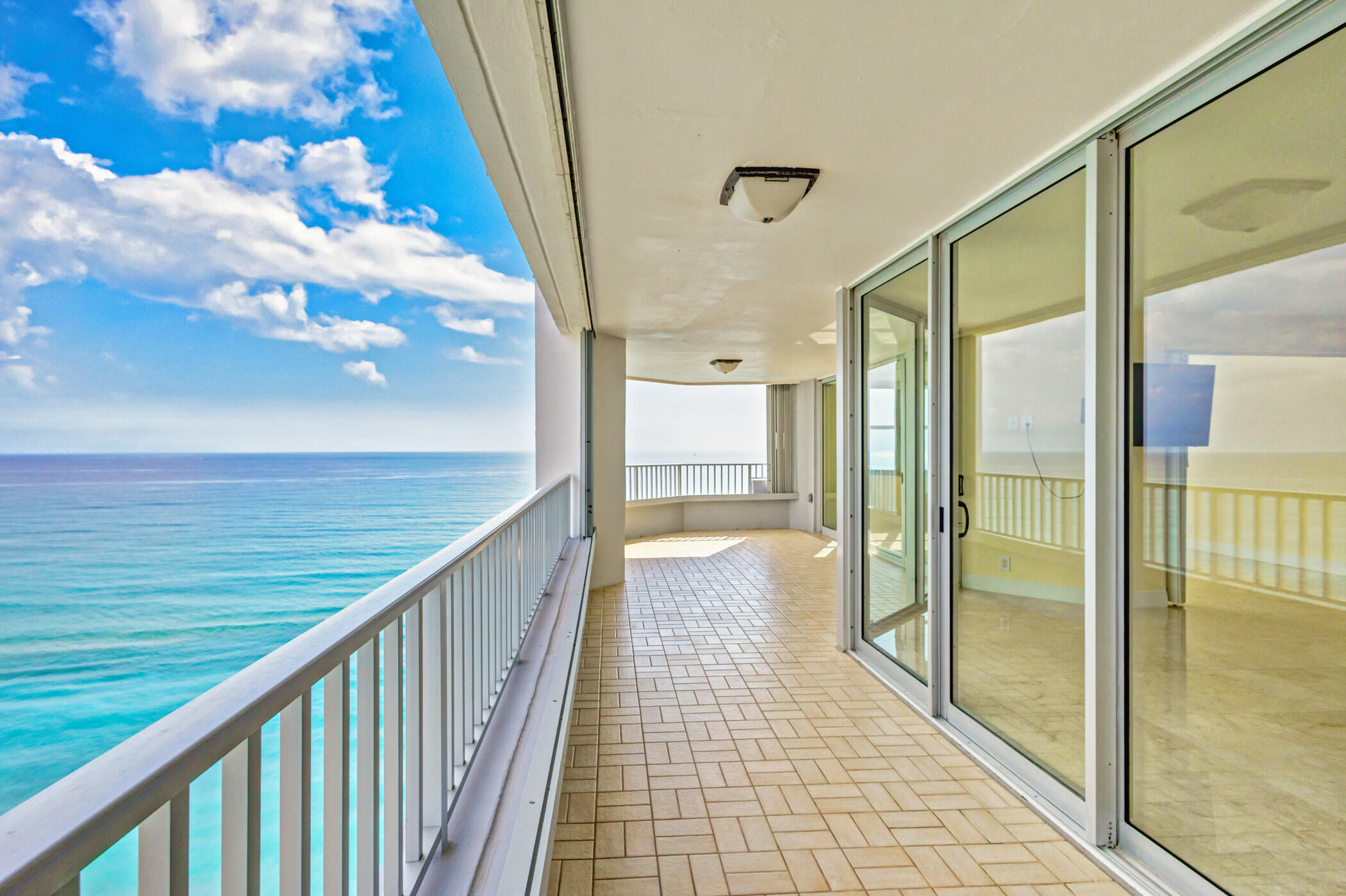 5200 N Ocean Drive 1401