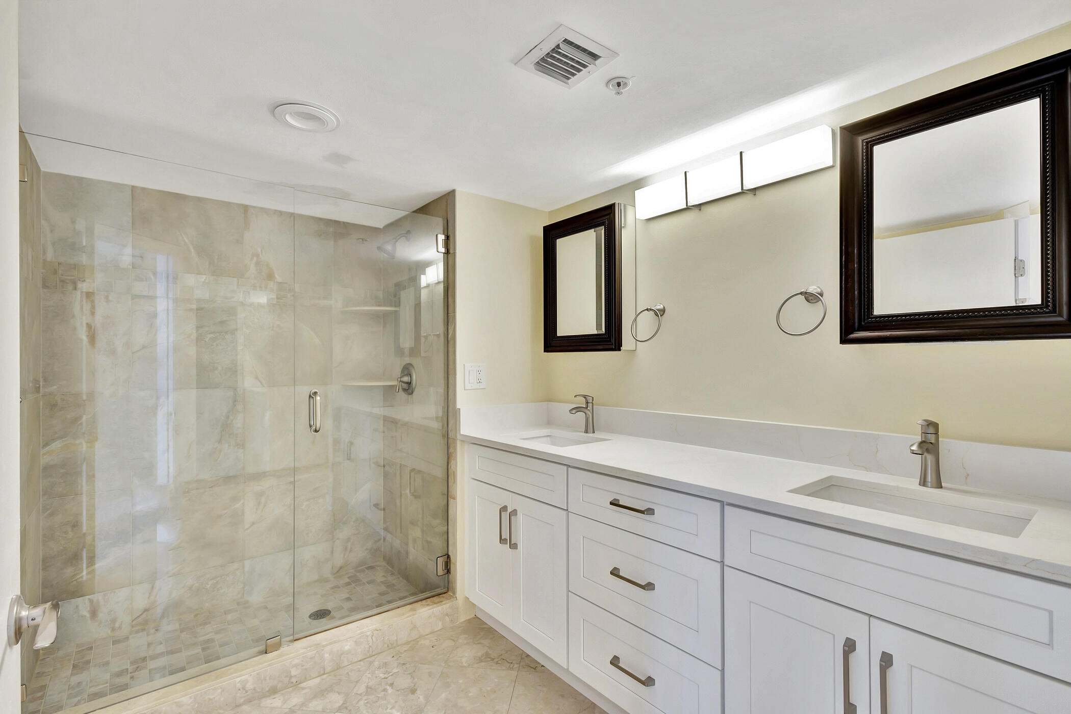 5200 N Ocean Drive 1401
