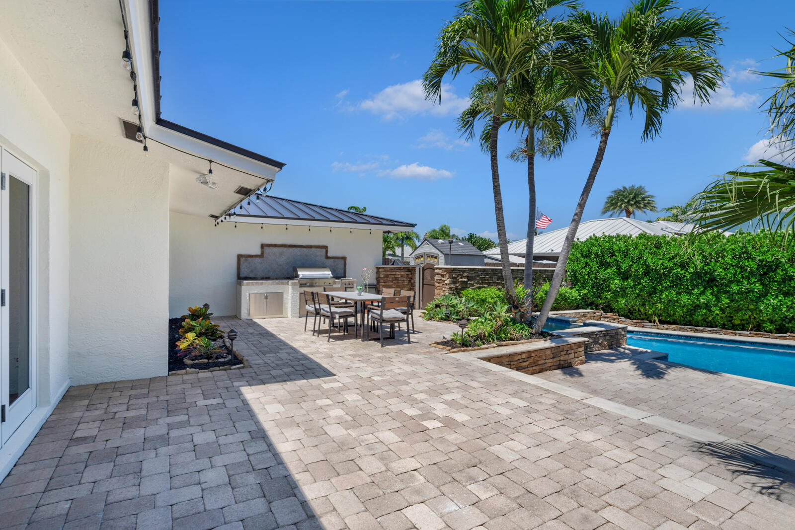 758 SE 15th Avenue