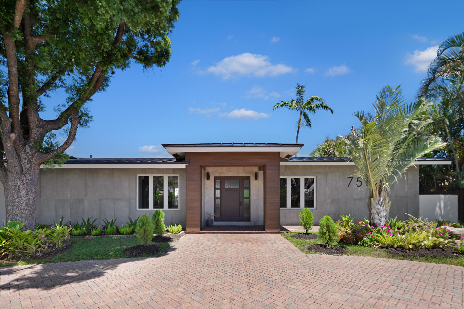 758 SE 15th Avenue