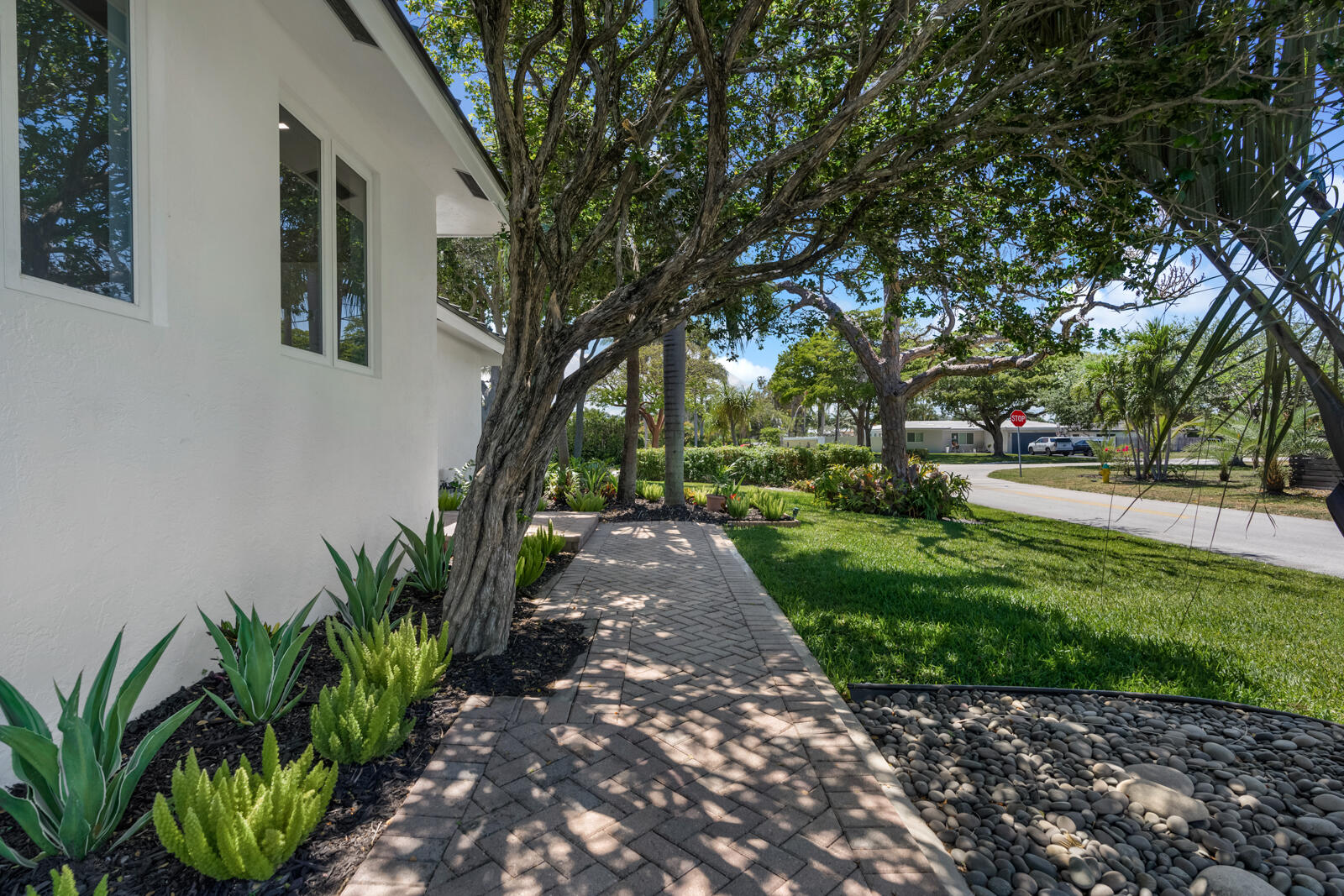 758 SE 15th Avenue