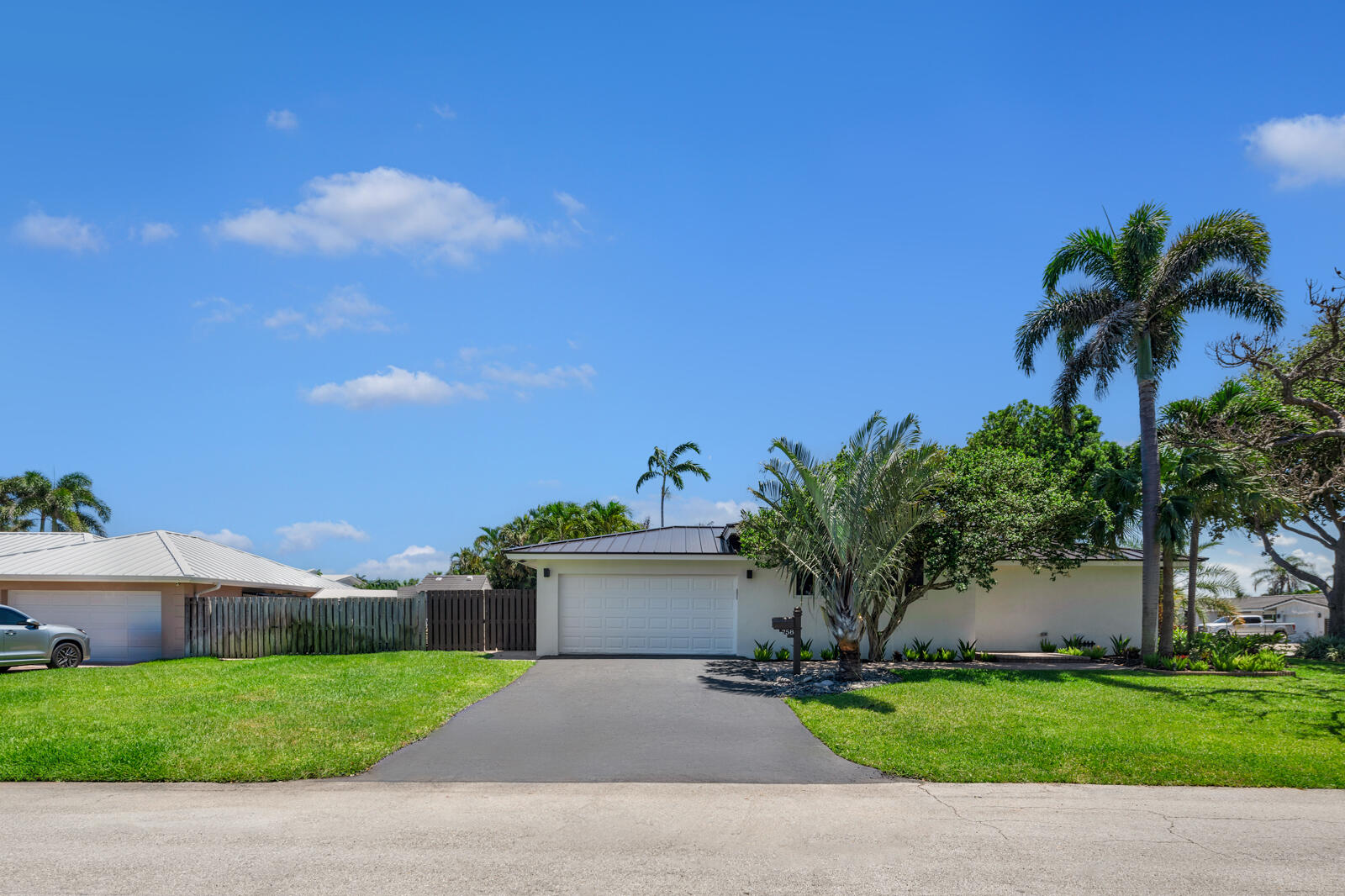 758 SE 15th Avenue