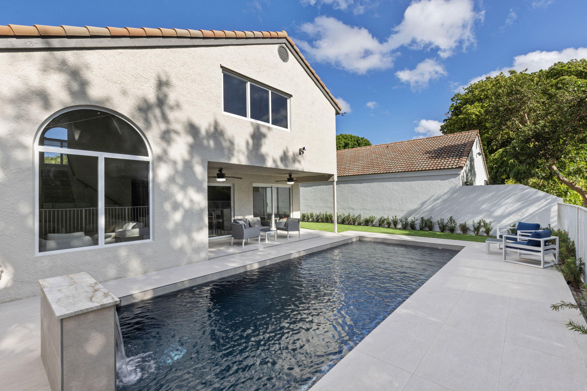 23323 La Vida Way