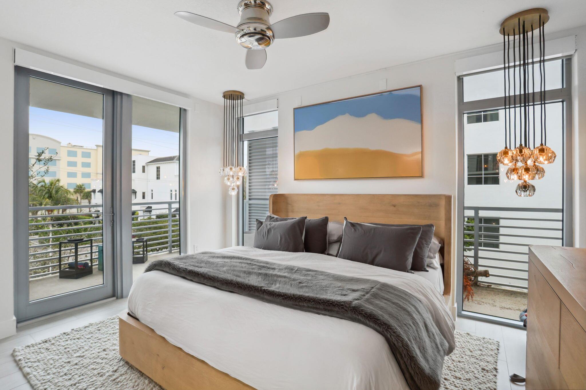 111 SE 1st Avenue 320