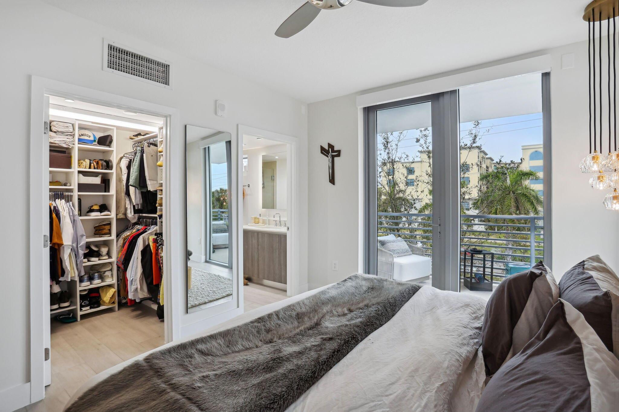 111 SE 1st Avenue 320