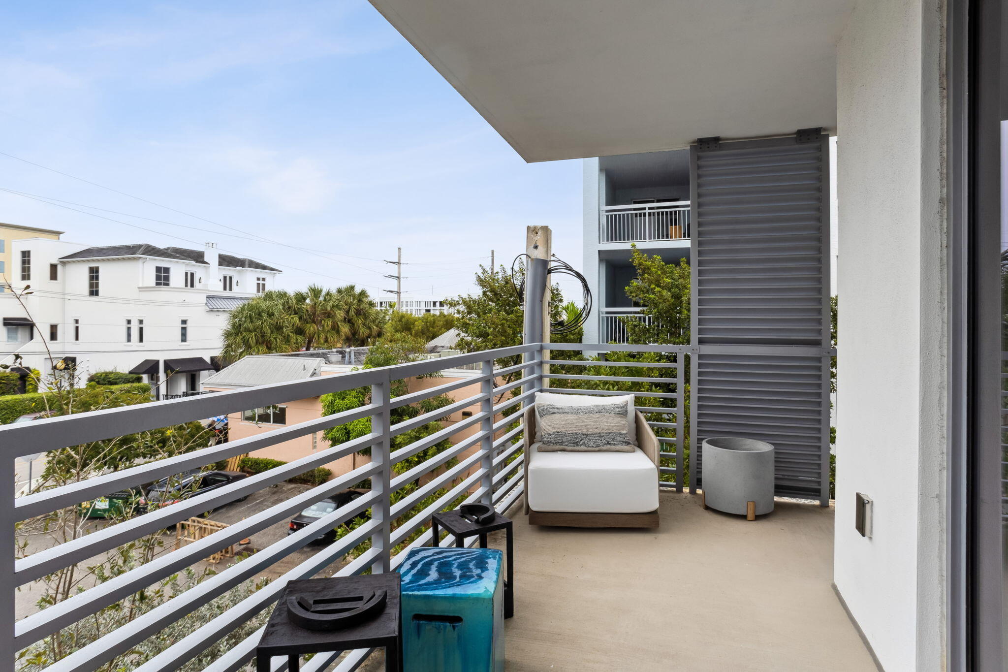 111 SE 1st Avenue 320