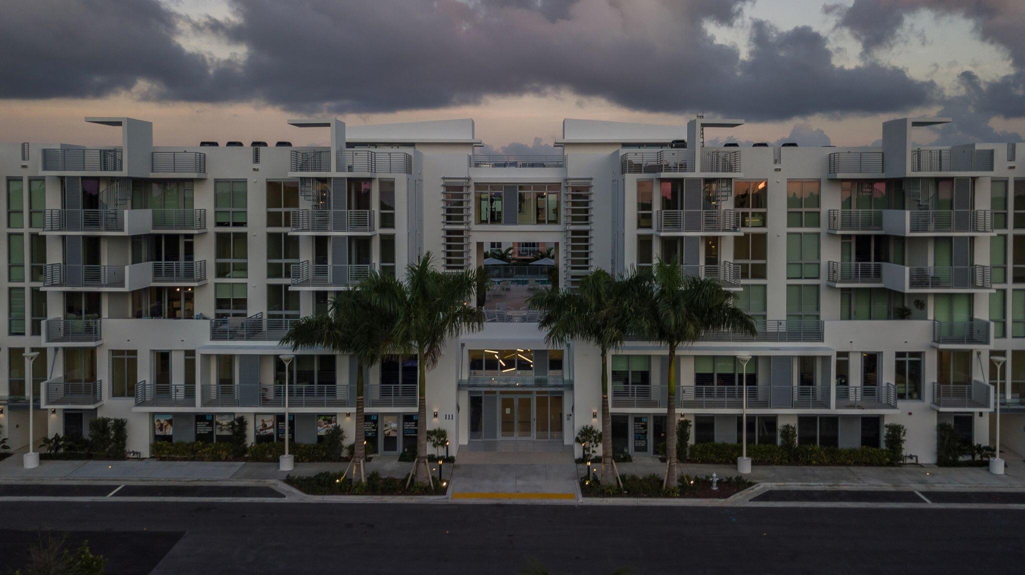 111 SE 1st Avenue 320