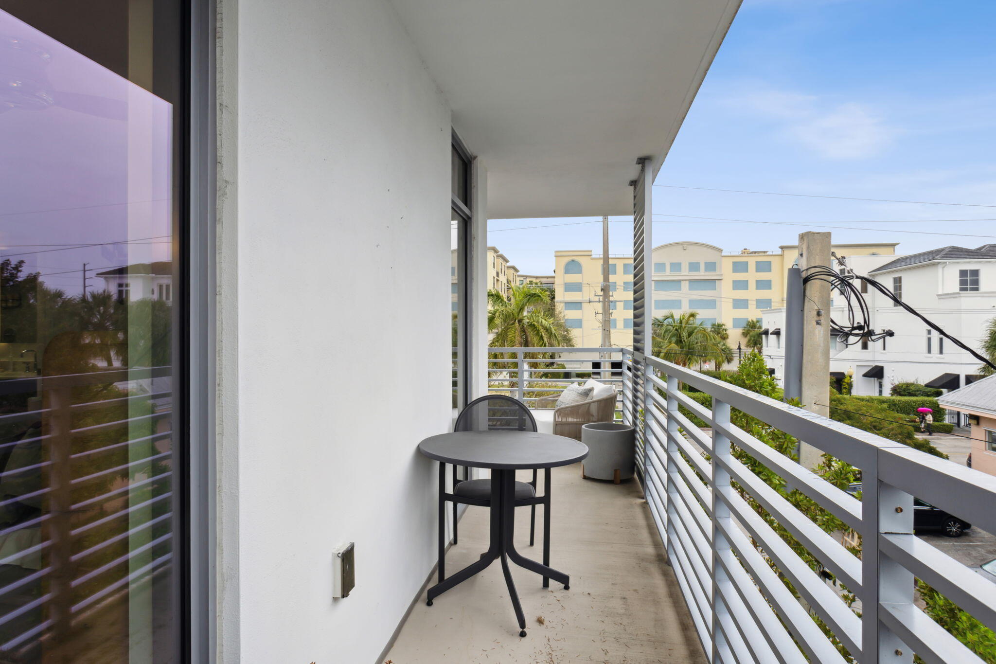111 SE 1st Avenue 320