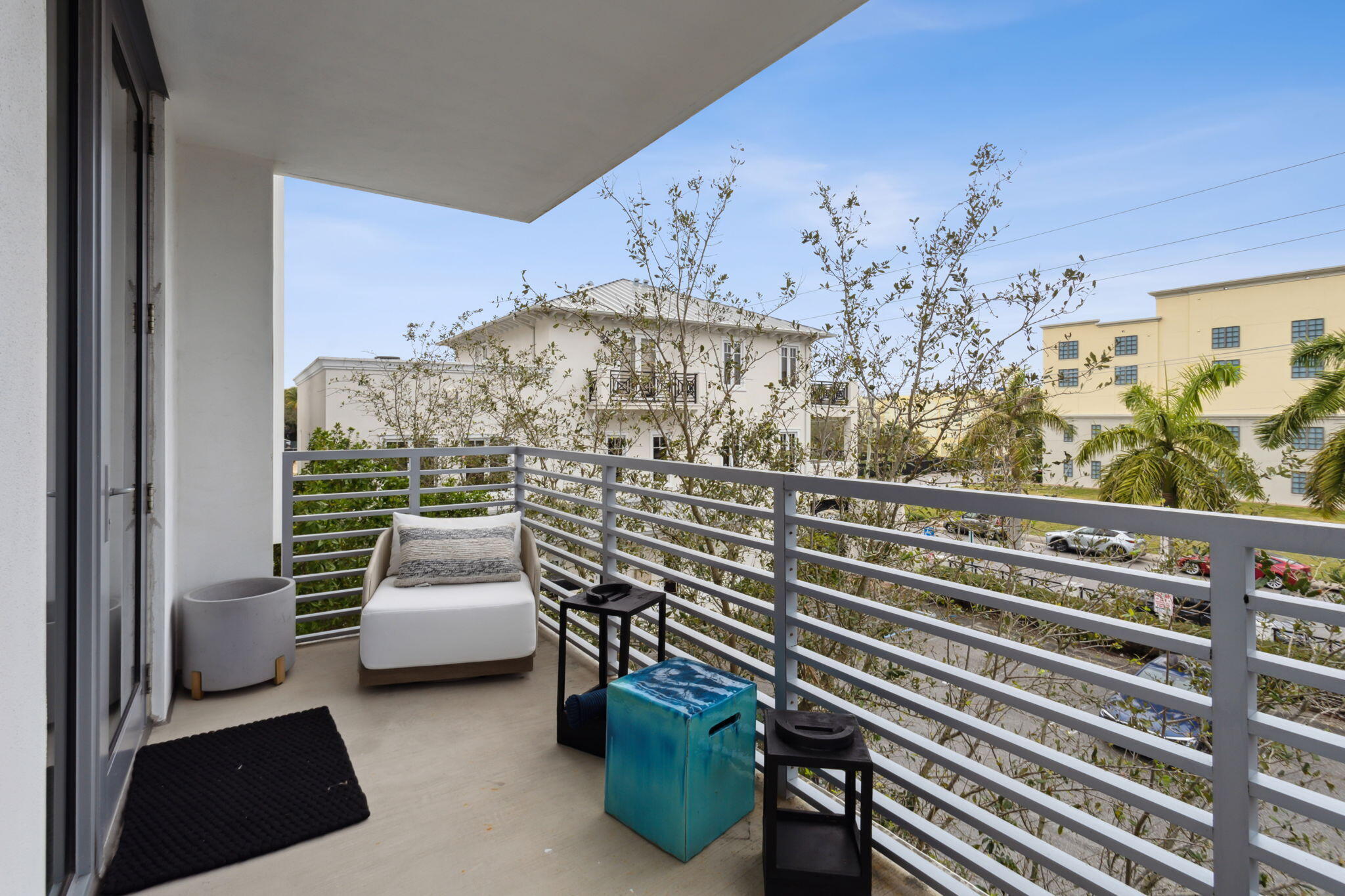 111 SE 1st Avenue 320