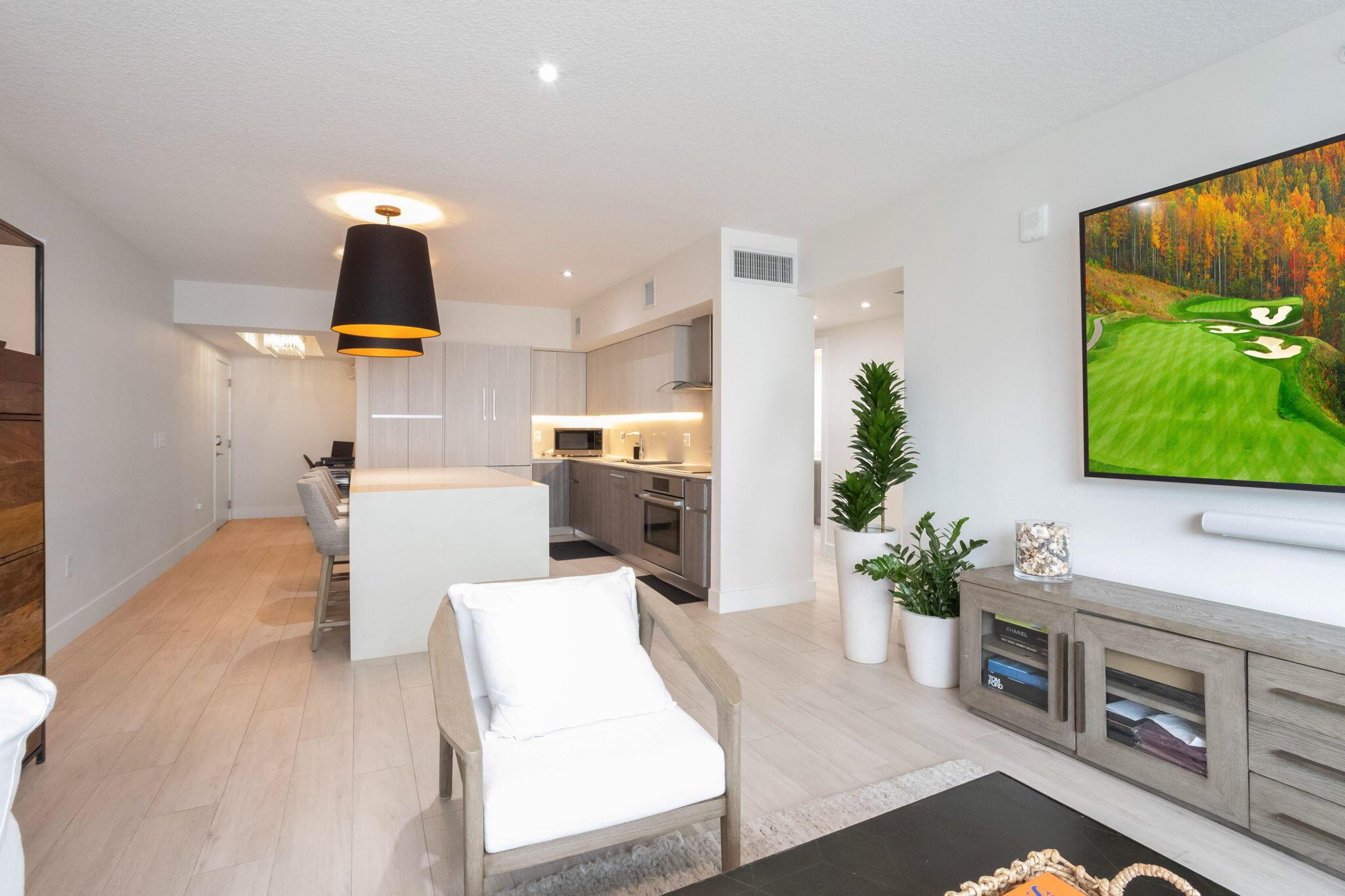 111 SE 1st Avenue 320