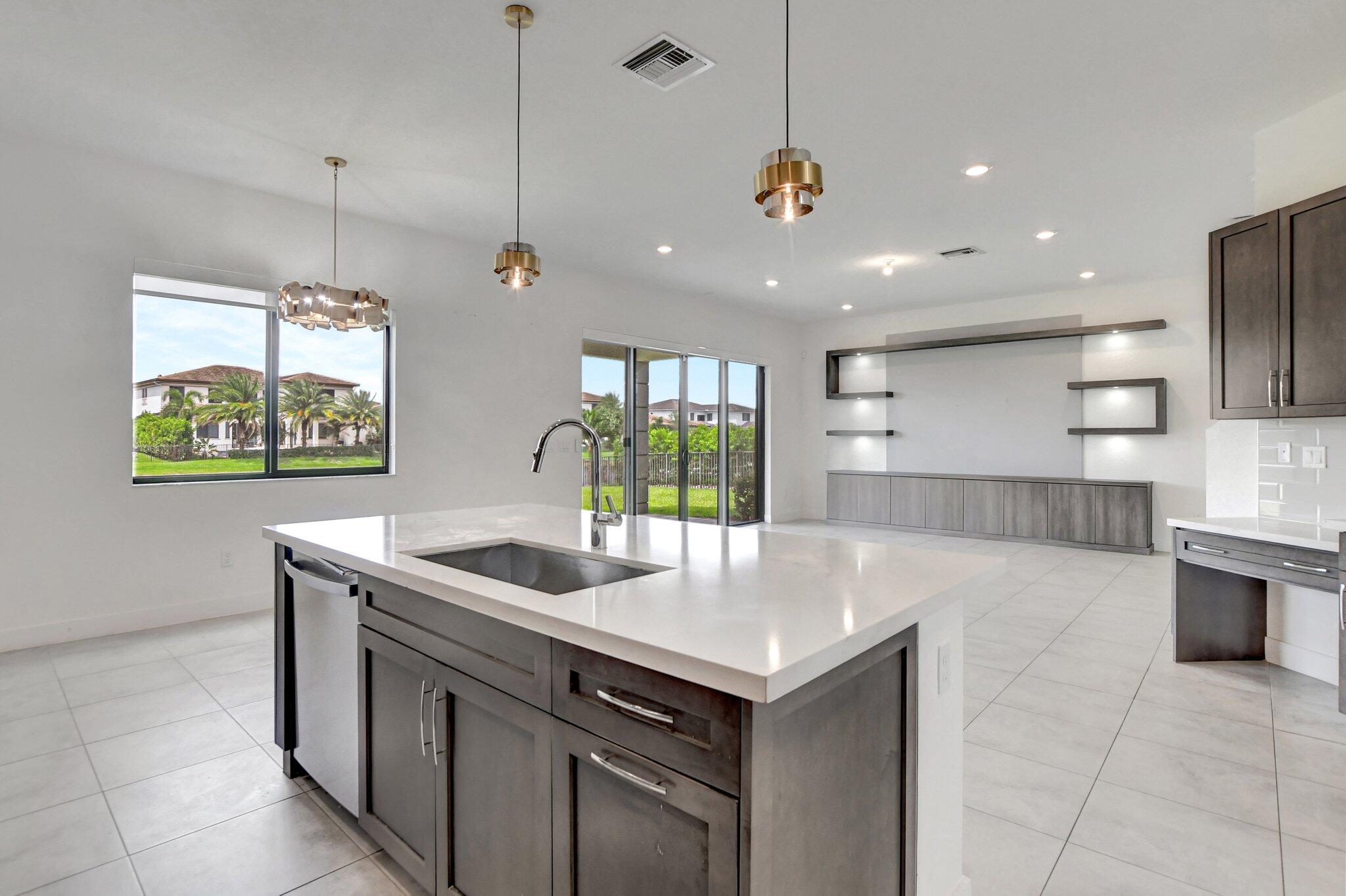 10805 Coral Street