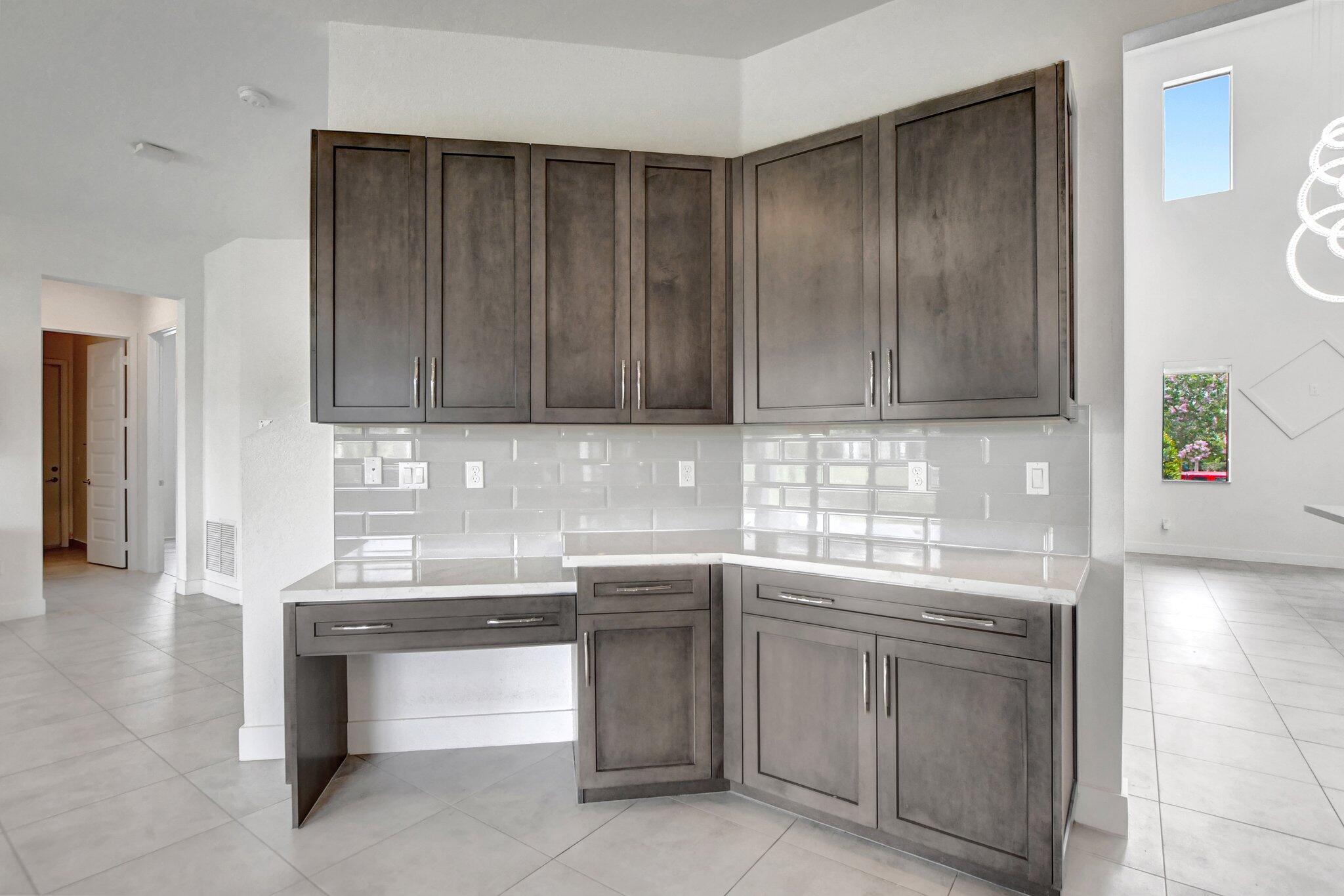 10805 Coral Street