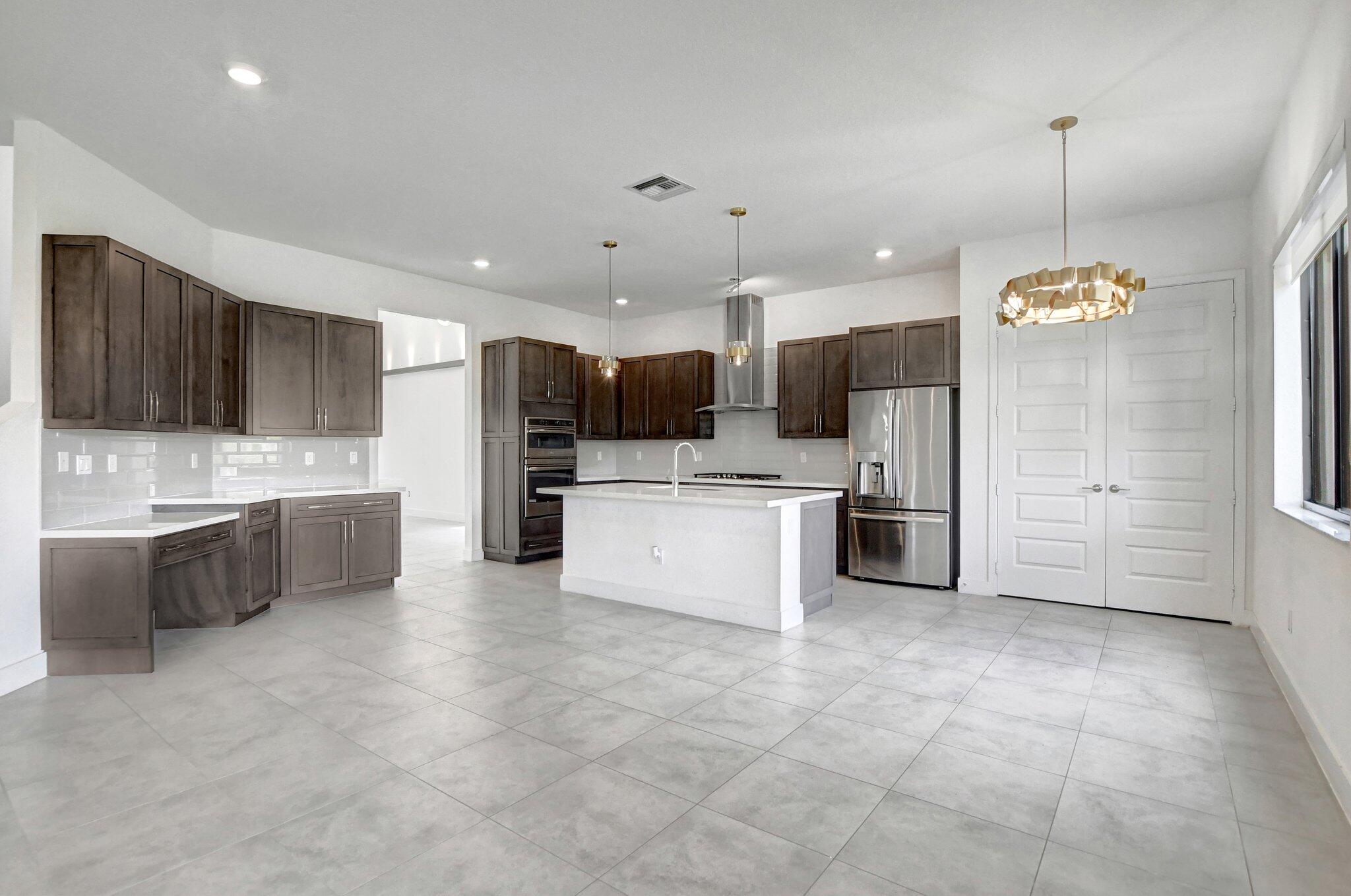 10805 Coral Street