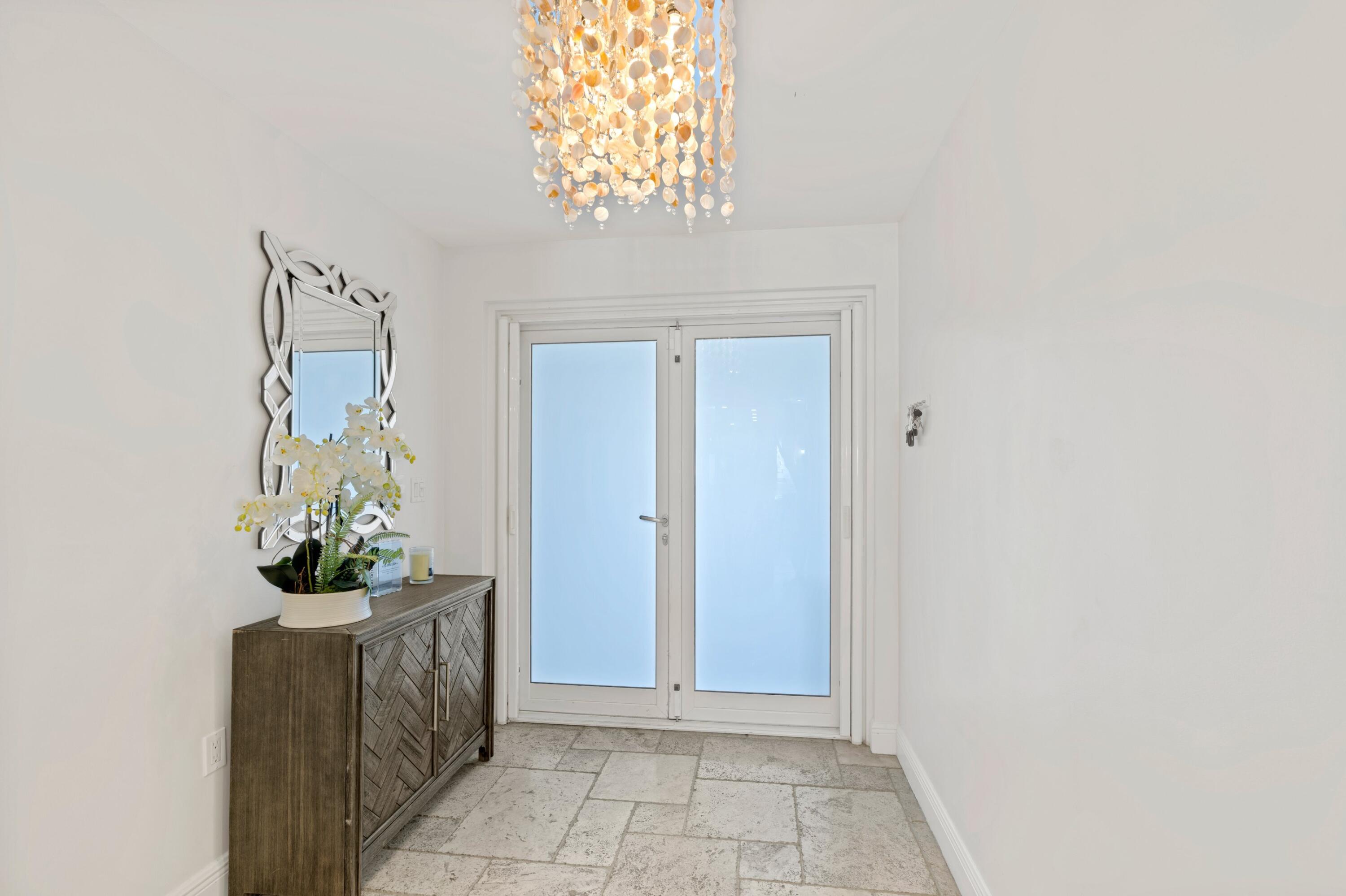 615 Bayshore Drive 303