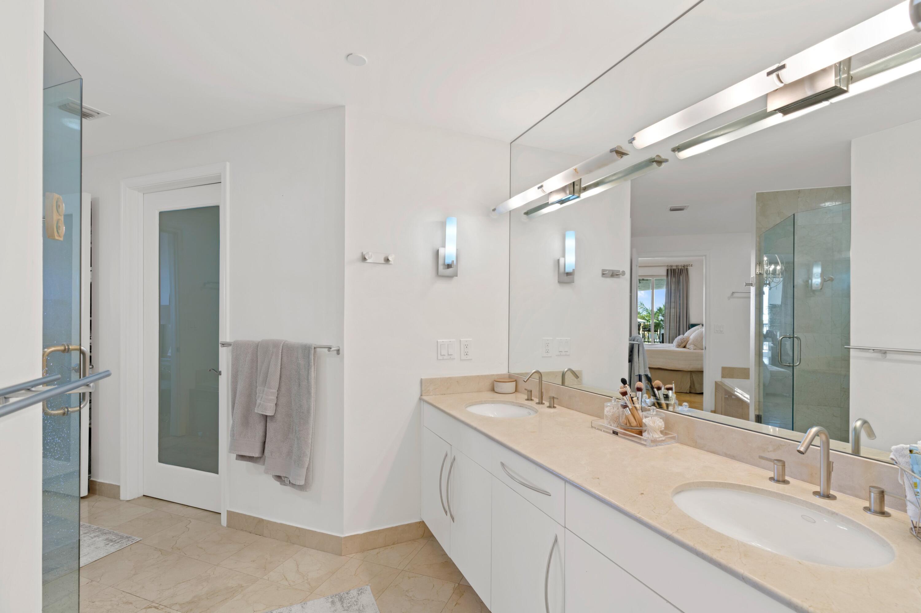615 Bayshore Drive 303