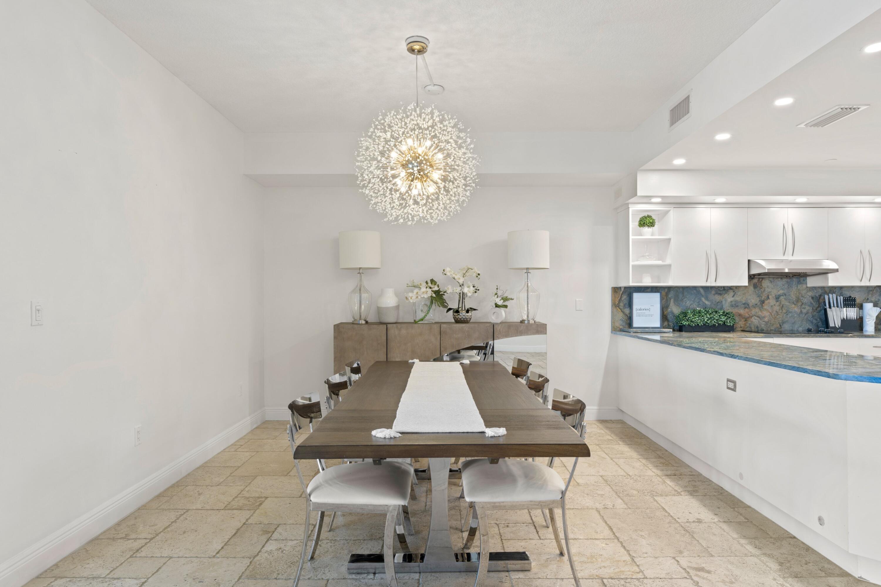 615 Bayshore Drive 303