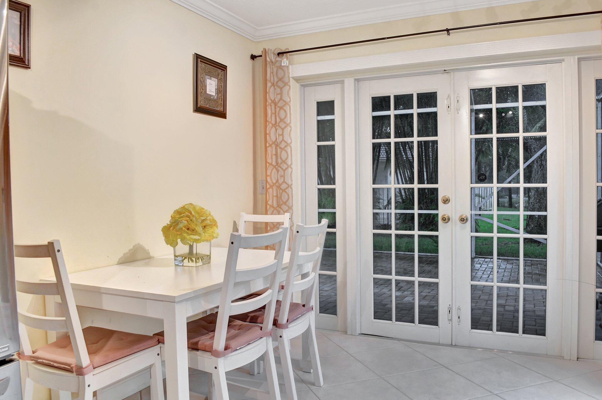 6861 La Vida Ter Terrace