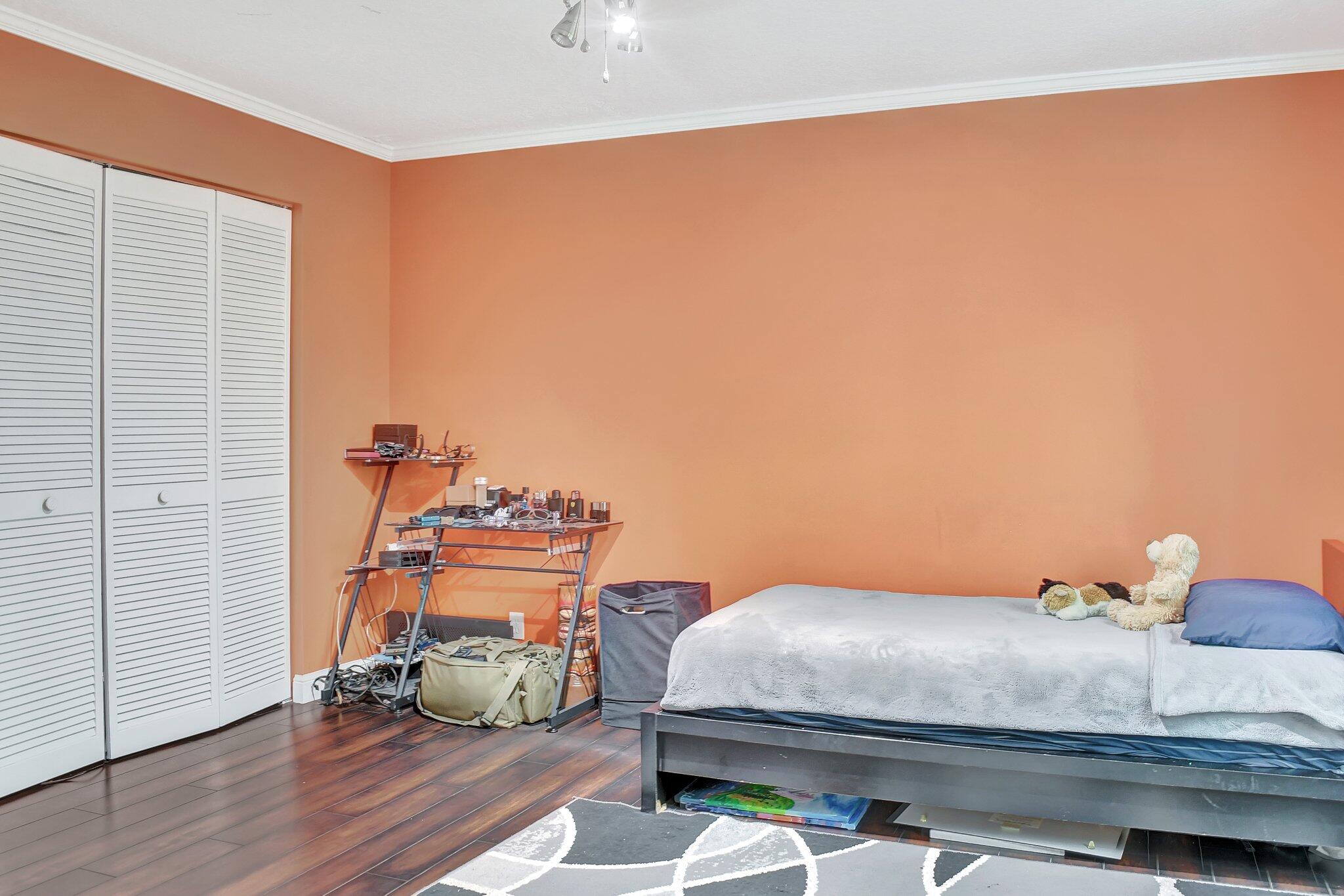 6861 La Vida Ter Terrace