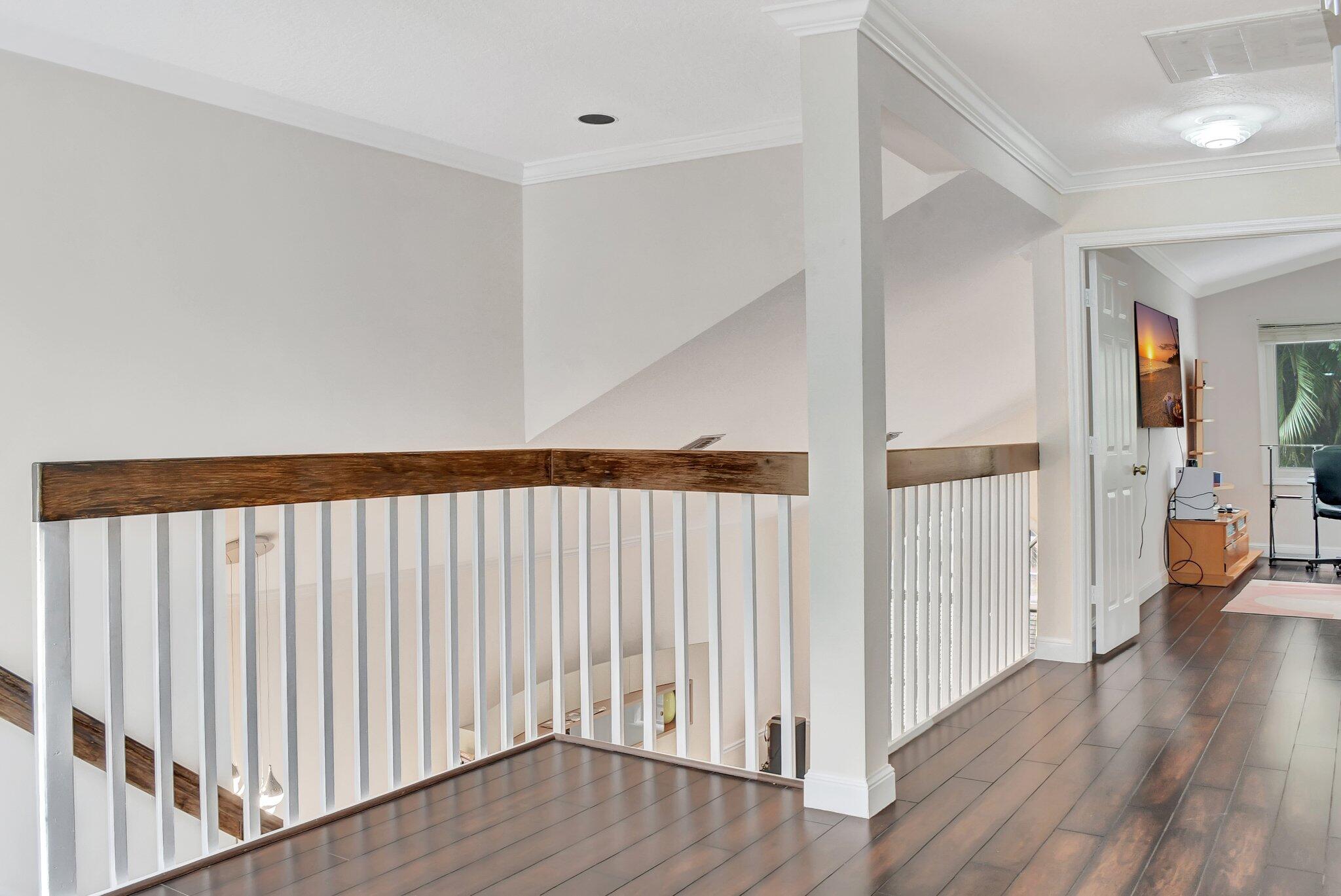 6861 La Vida Ter Terrace