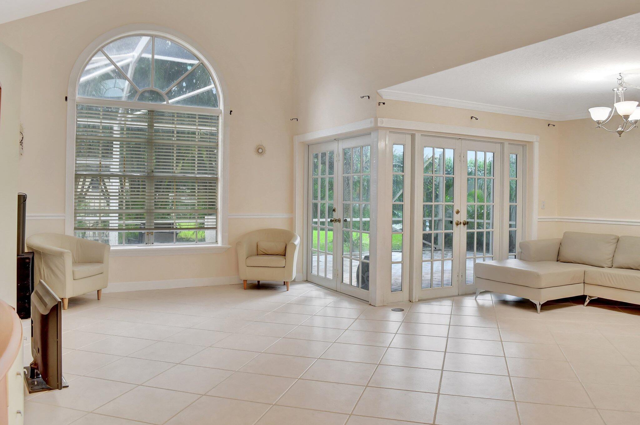 6861 La Vida Ter Terrace