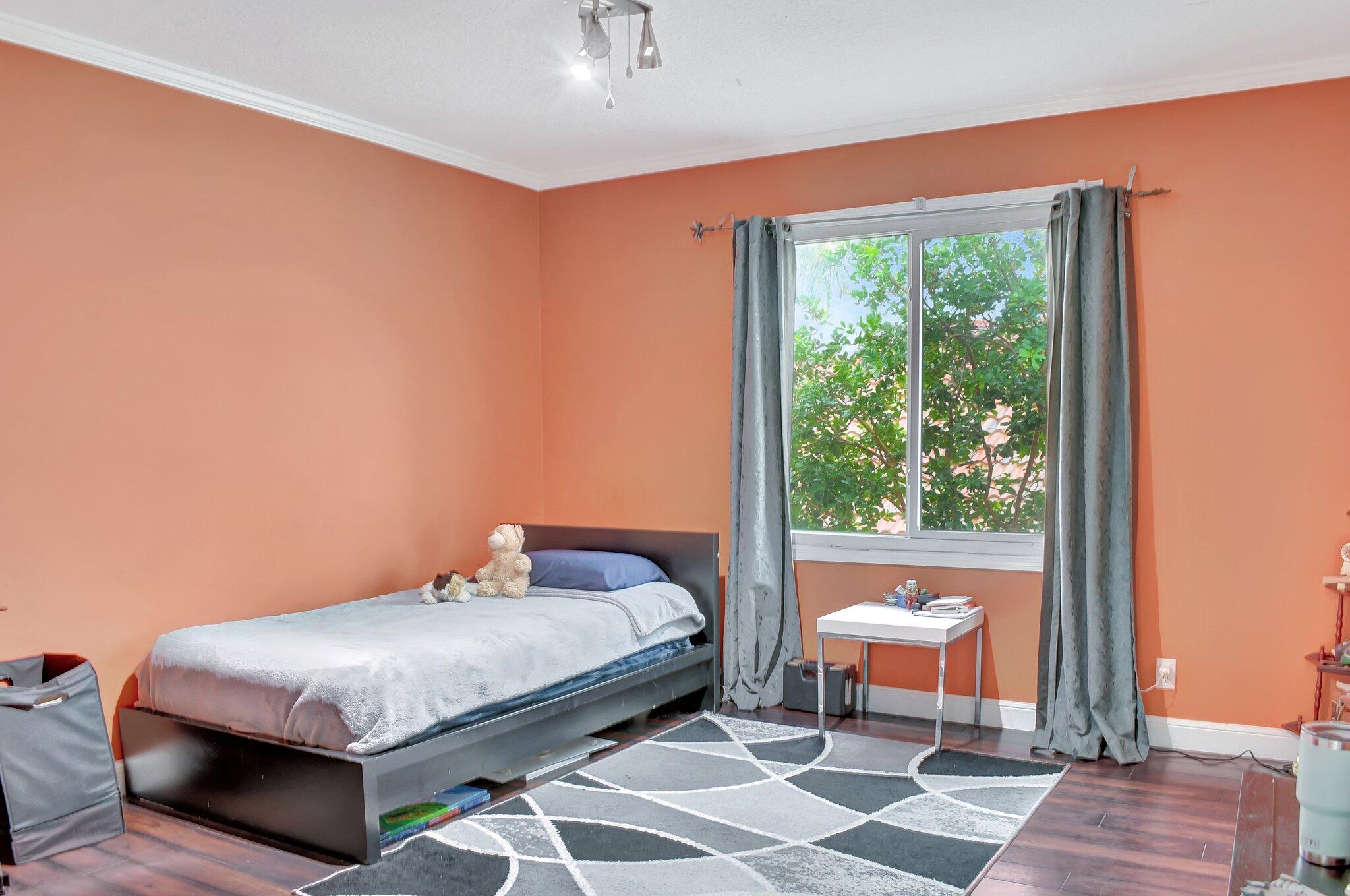 6861 La Vida Ter Terrace