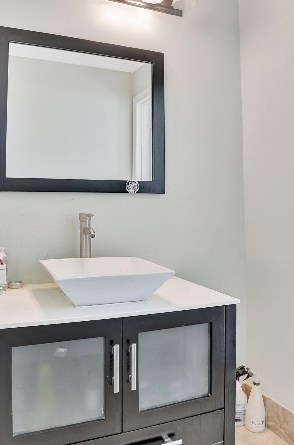 6861 La Vida Ter Terrace