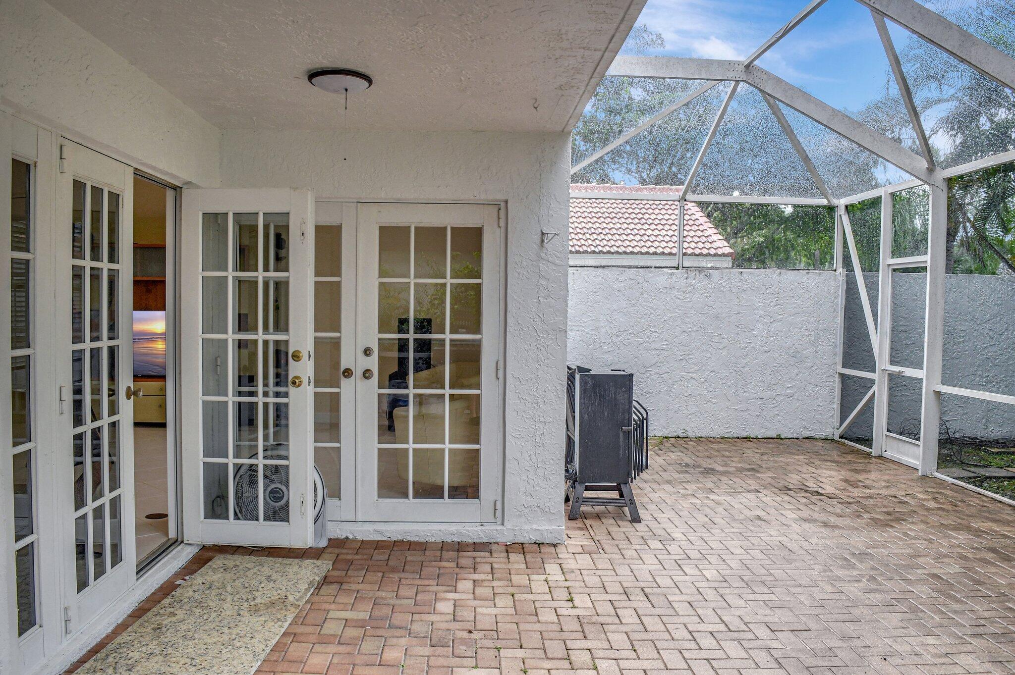 6861 La Vida Ter Terrace