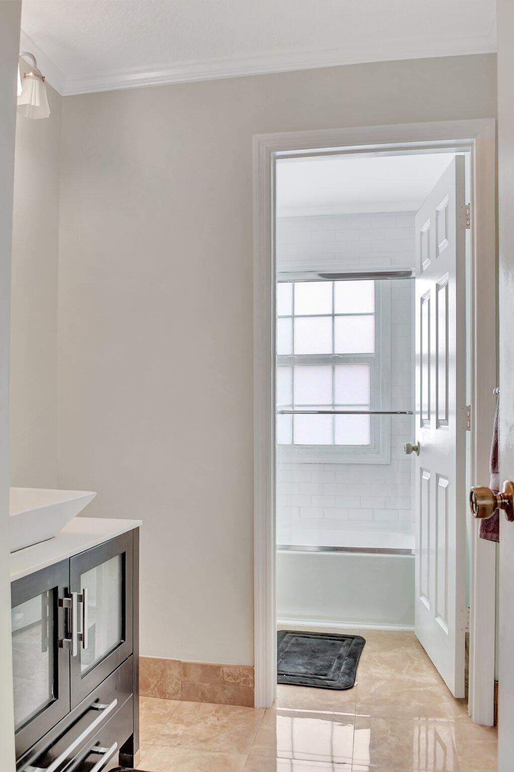 6861 La Vida Ter Terrace