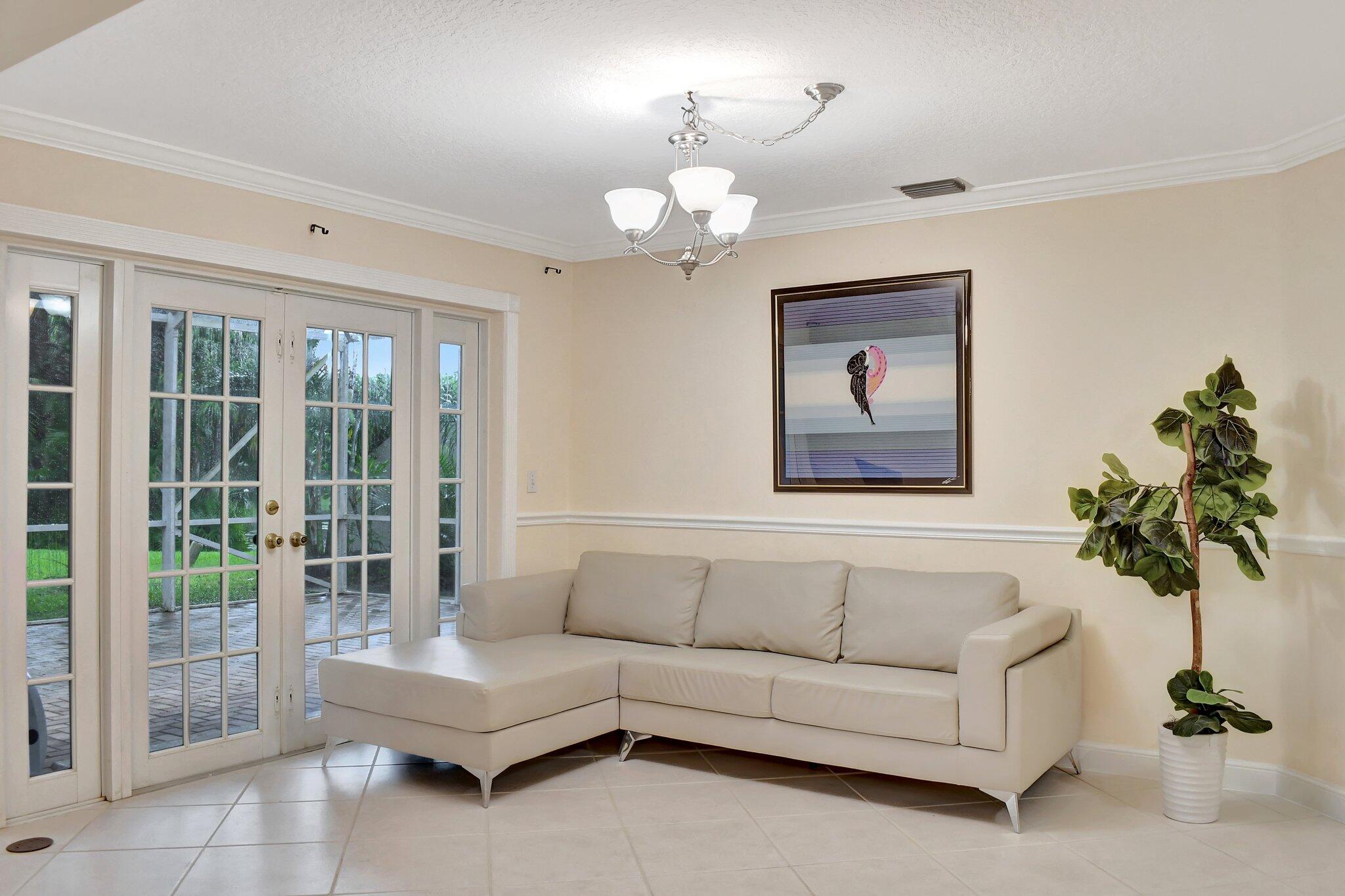 6861 La Vida Ter Terrace