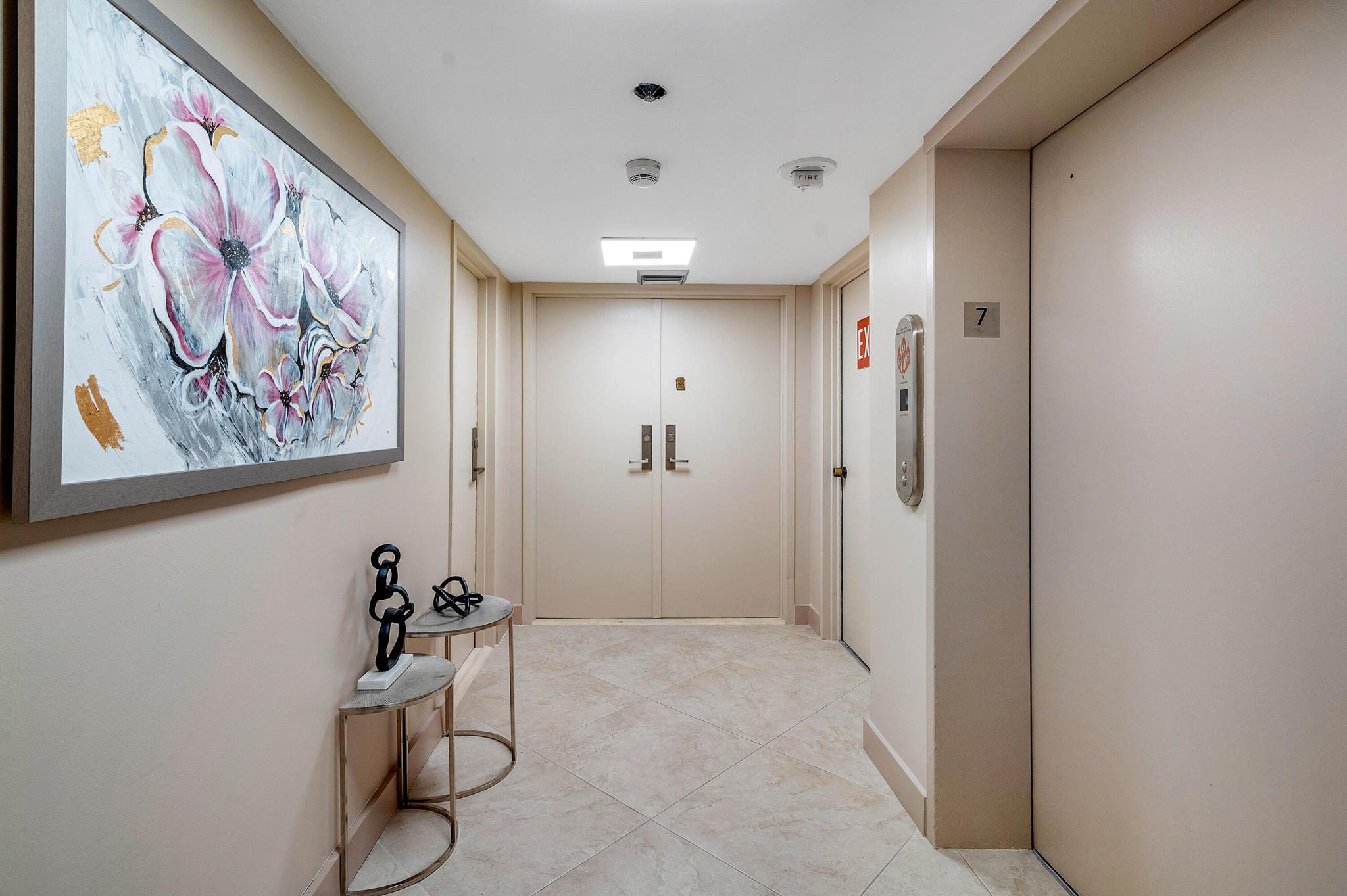 250 S Ocean Boulevard 7e
