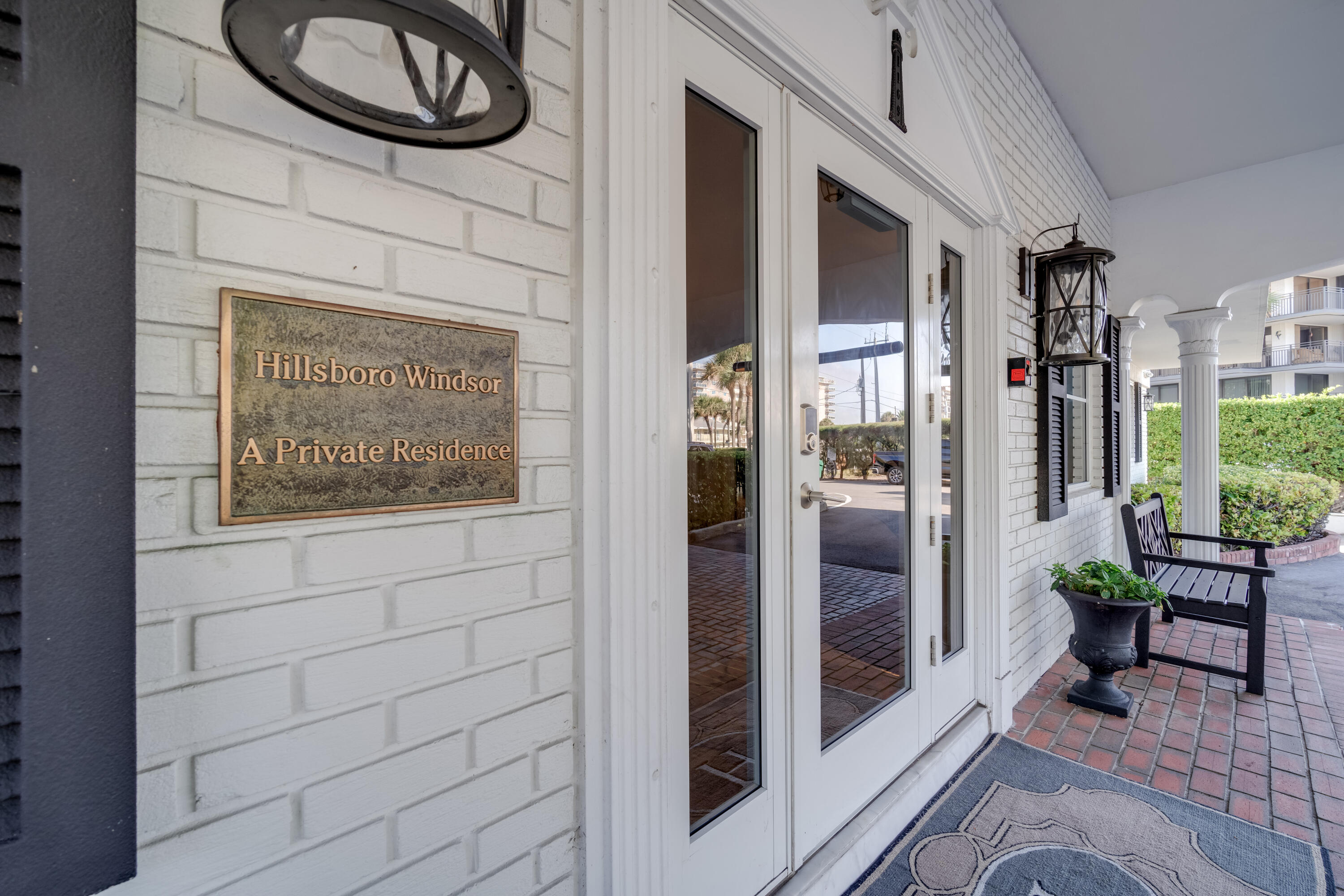 1169 Hillsboro Mile 803