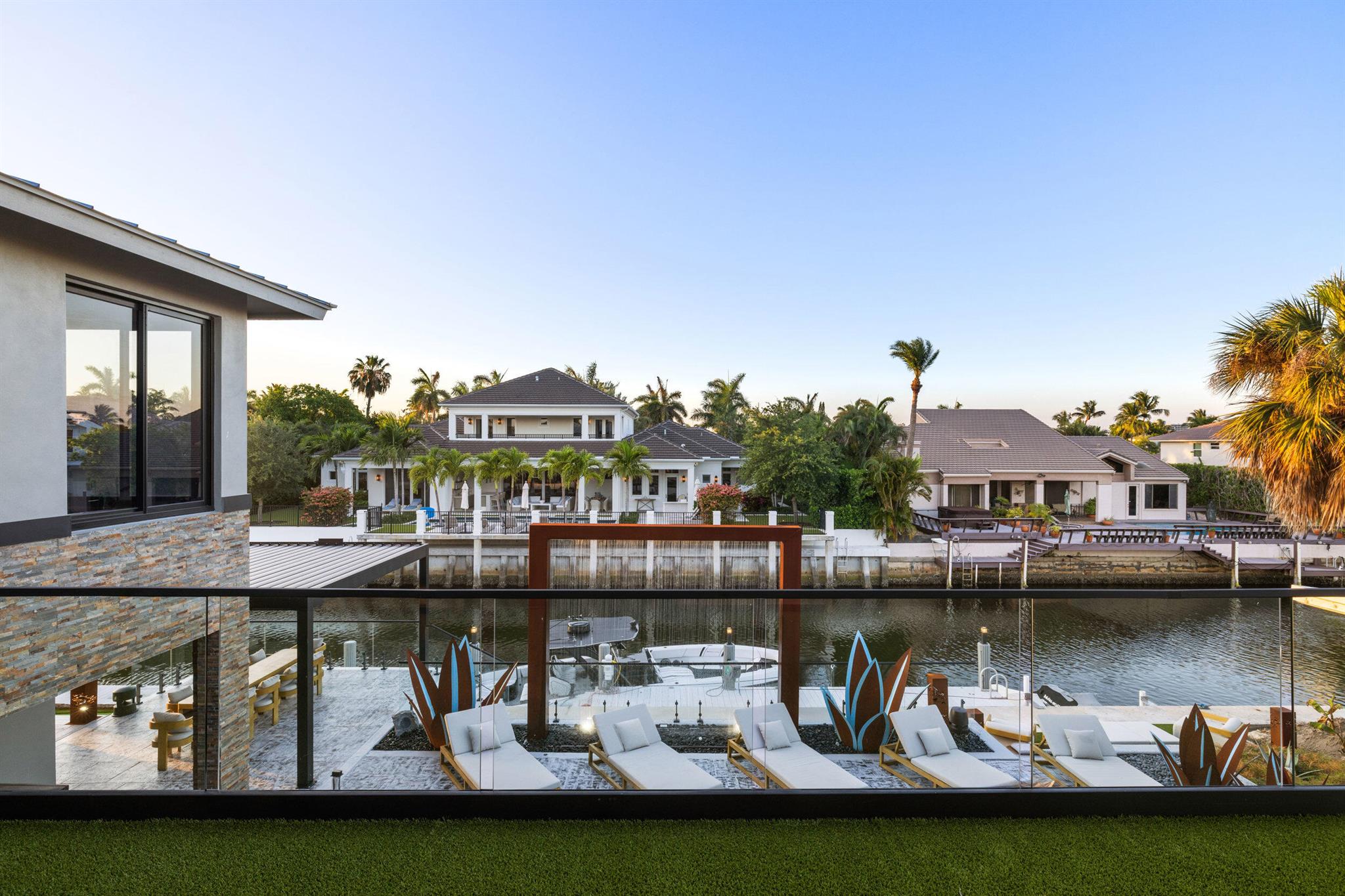 839 NE Bay Isle Drive
